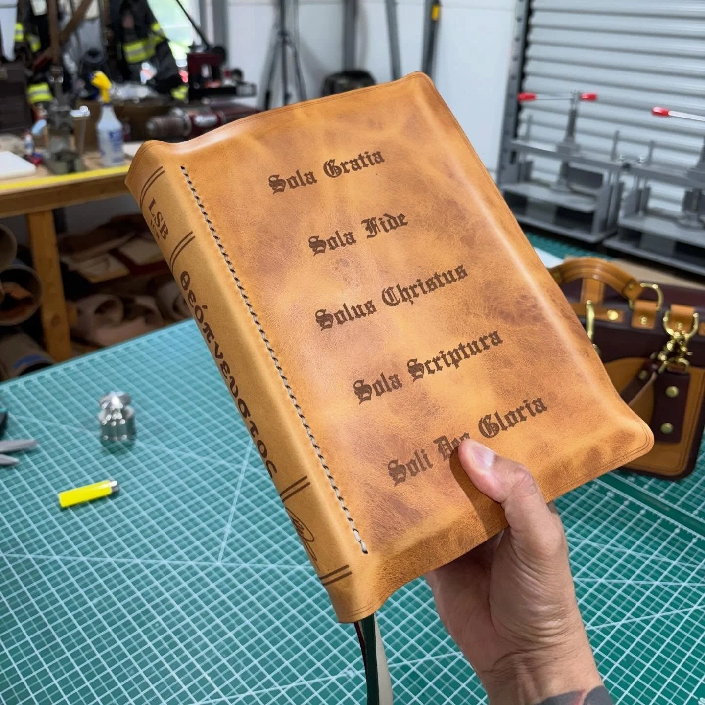 Another Sofield LSB ICR 5 Solas in Natural finished and ready to serve for years to come.

Bound in natural leather, this build has a clean and timeless look that will only grow richer with use. The 5 Solas design remains one of my favorite ways to p