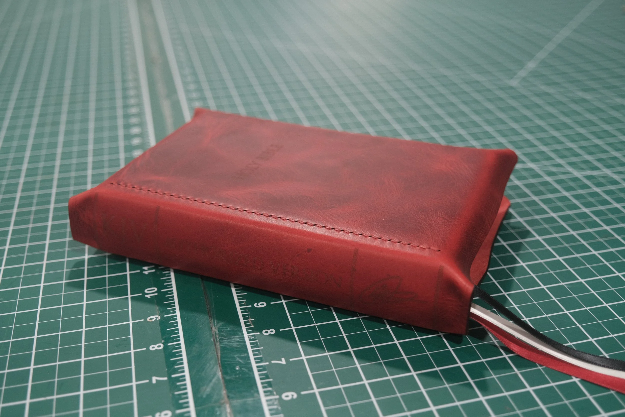 Sofield KJV Sovereign (Personal Size) Reference Bible – Authorized Version - Red