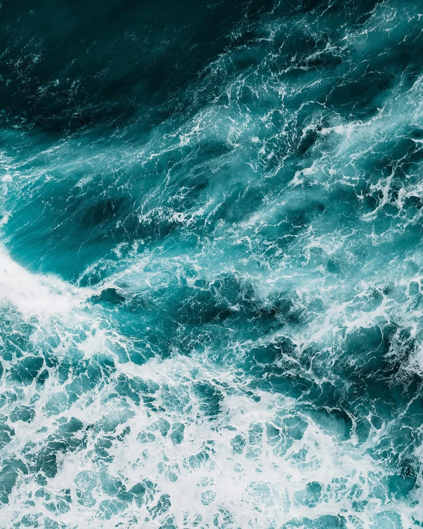 🌊 The sheer power of the ocean is something that will always humble me. 😧

#fortlauderdale #drone #dronestagram #florida #southflorida #floridadronesquad #dronelegends #dronepals #dronefeatures #floridalife #earthfocus #visitflorida #pureflorida #r