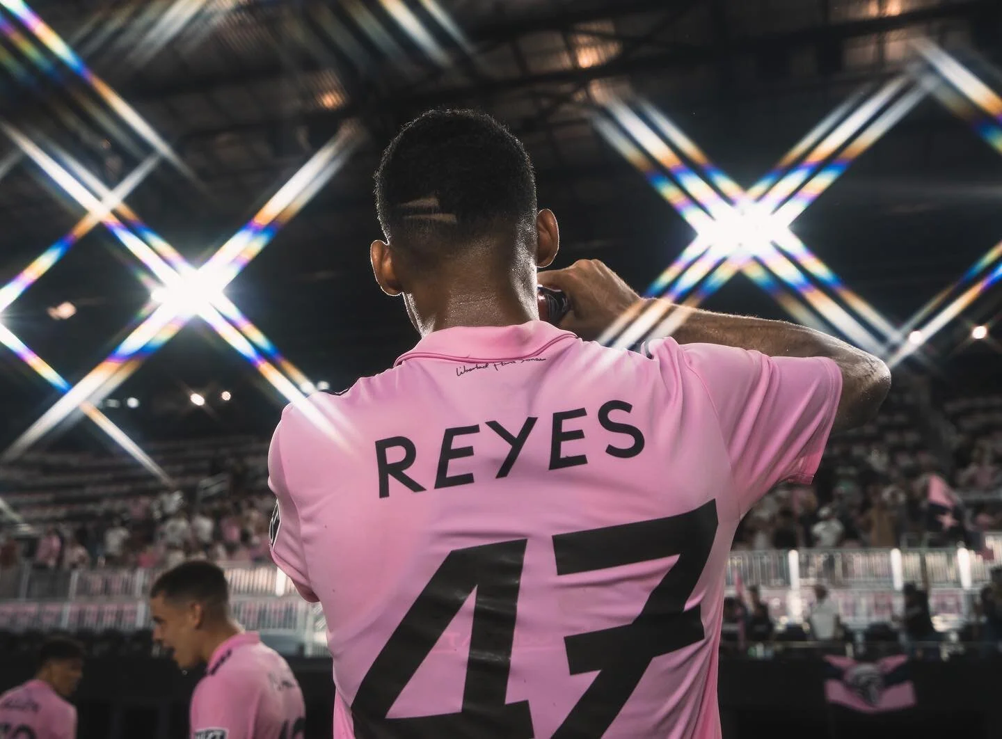 Postgame tings. 🌴✨🌙⚽️ 
-
-
-
#mls #mlsnextpro #intermiami #imcf #soccer #football #futbol #3points #soccerphotographer #footballphotographer #sportsphotographer #miami #mikeaphotos #davidbeckham #romeobeckham #beckham