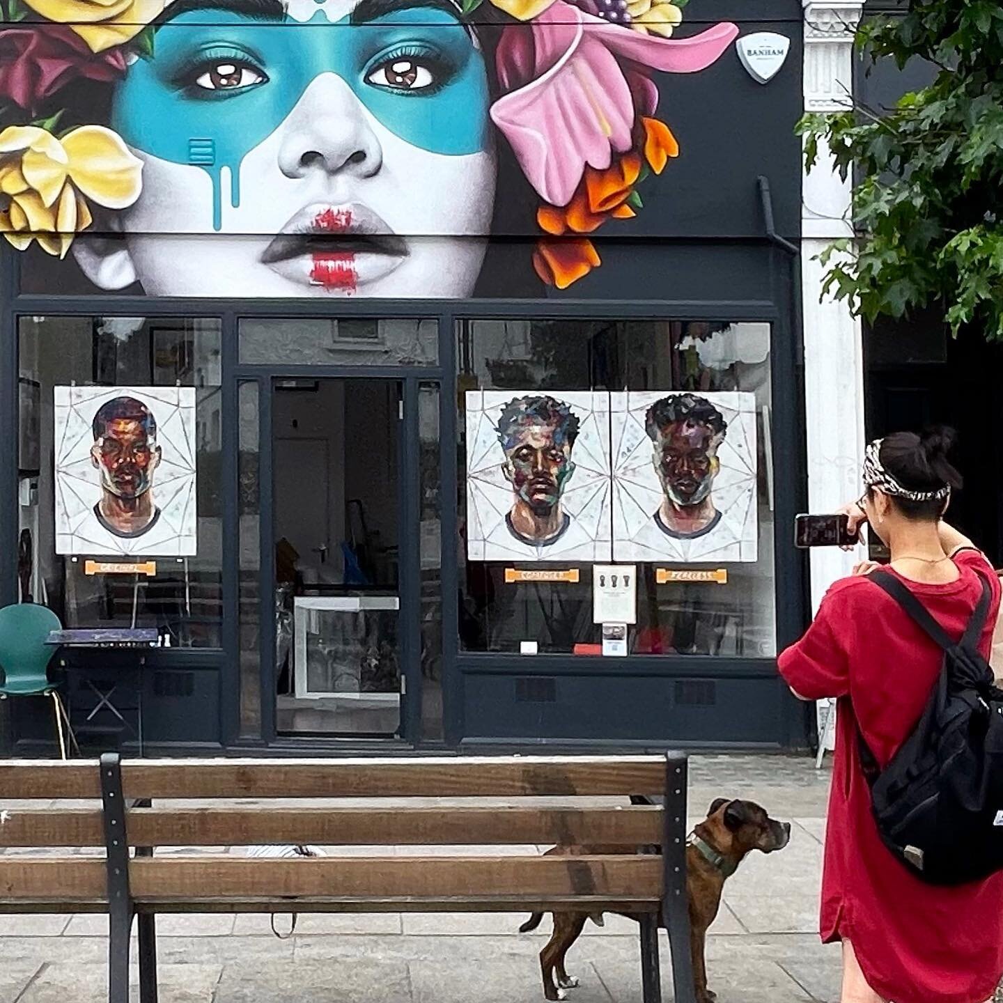 Tonight Thursday 22nd July, 6-9pm @jgcontemporary will be hosting an evening with BP Portrait Award Nominee Matt Small. 

The three paintings in the window of Marcus Rashford, Jadon Sancho and Bukayo Saka are from a collection of 23 portraits of the 