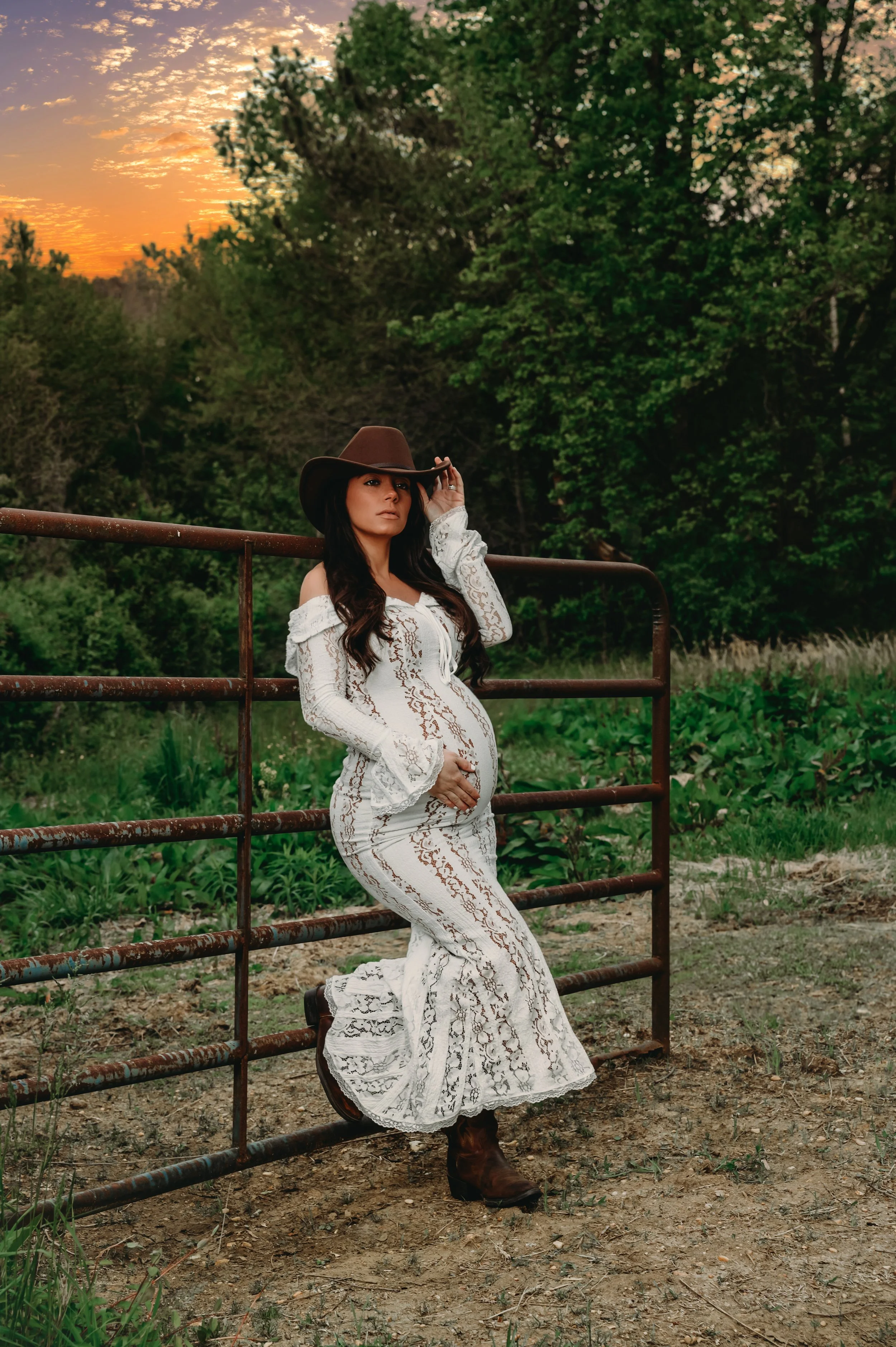 country-inspired-maternity-portrait-new-jersey.jpg