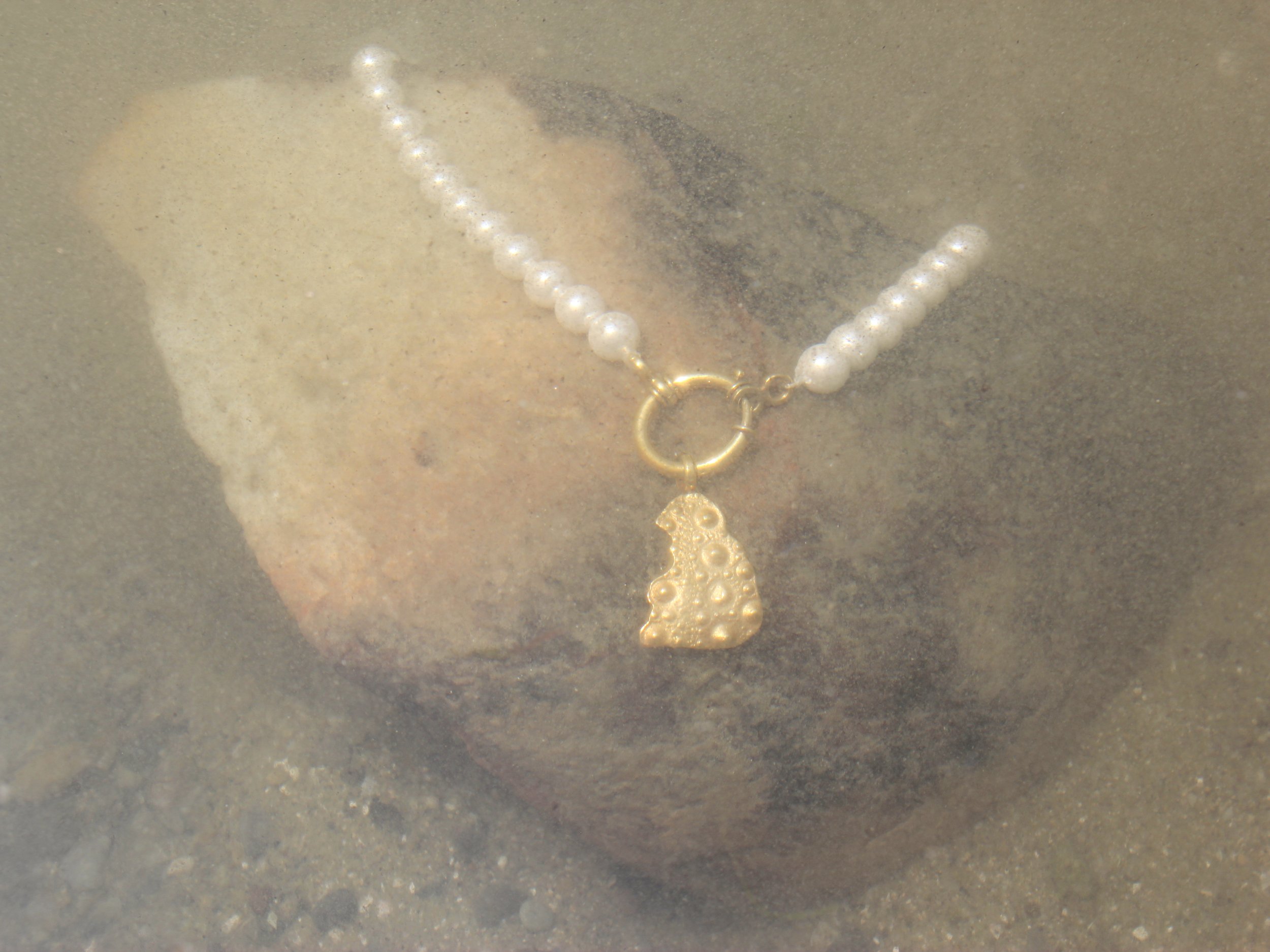 Kette unter wasser.jpg
