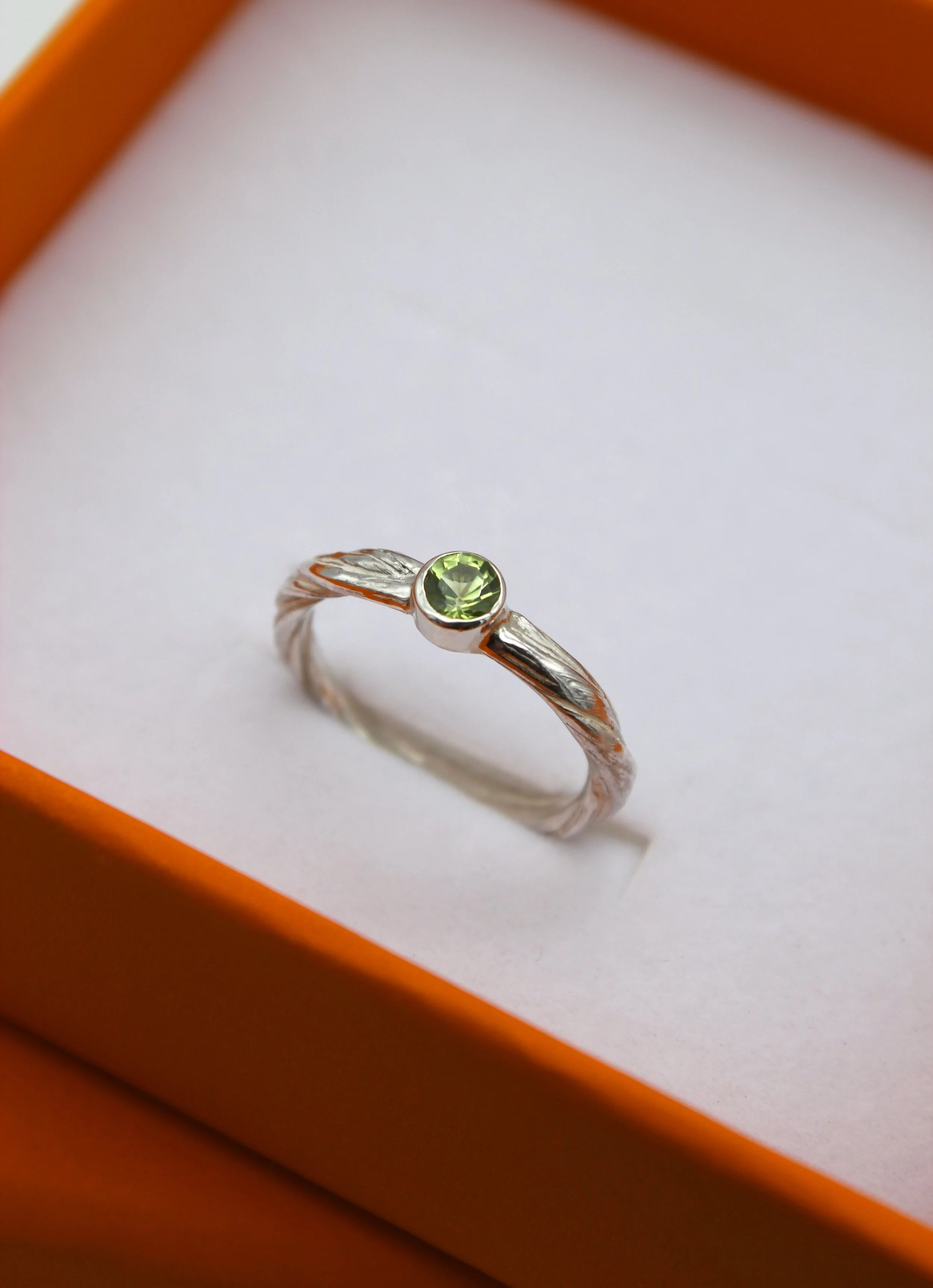 Peridot ring silver.jpg