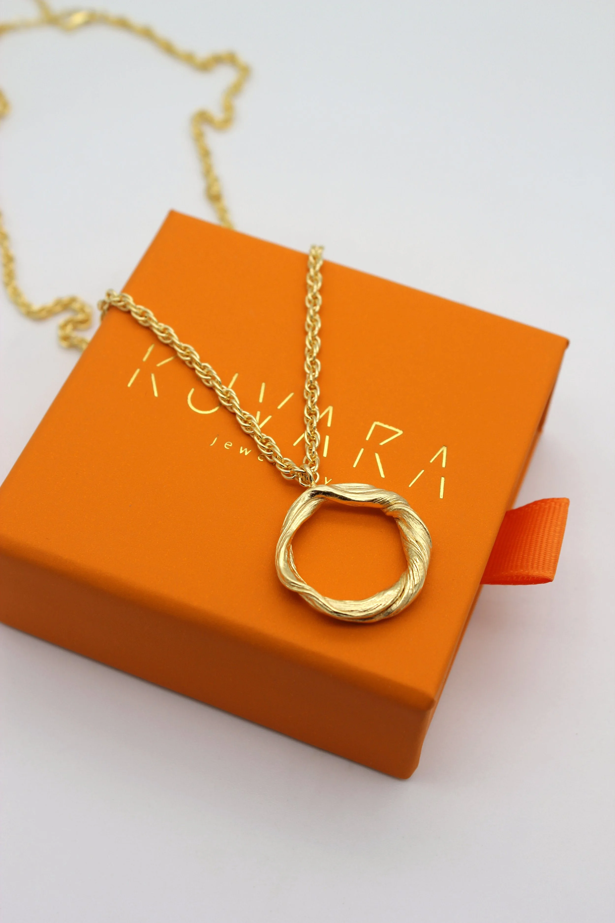 Rundkette vergoldet einzelstück.jpg