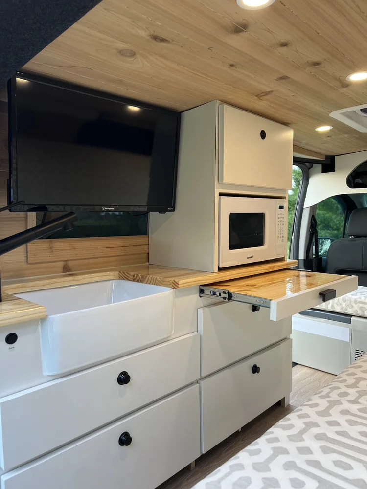 Heavenly Escape 2.0 interior