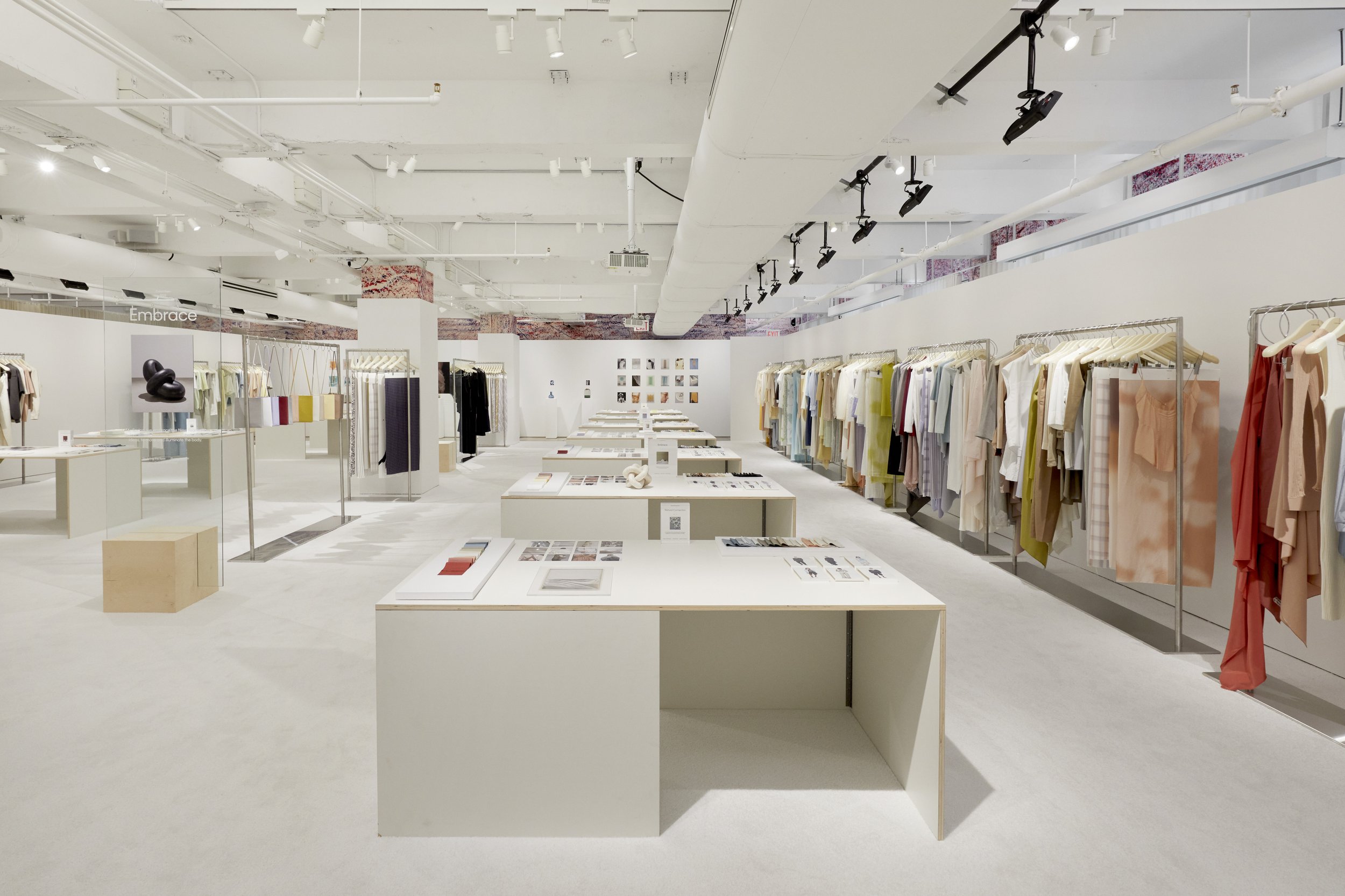 1513 CalvinKlein_Installation_139.jpg