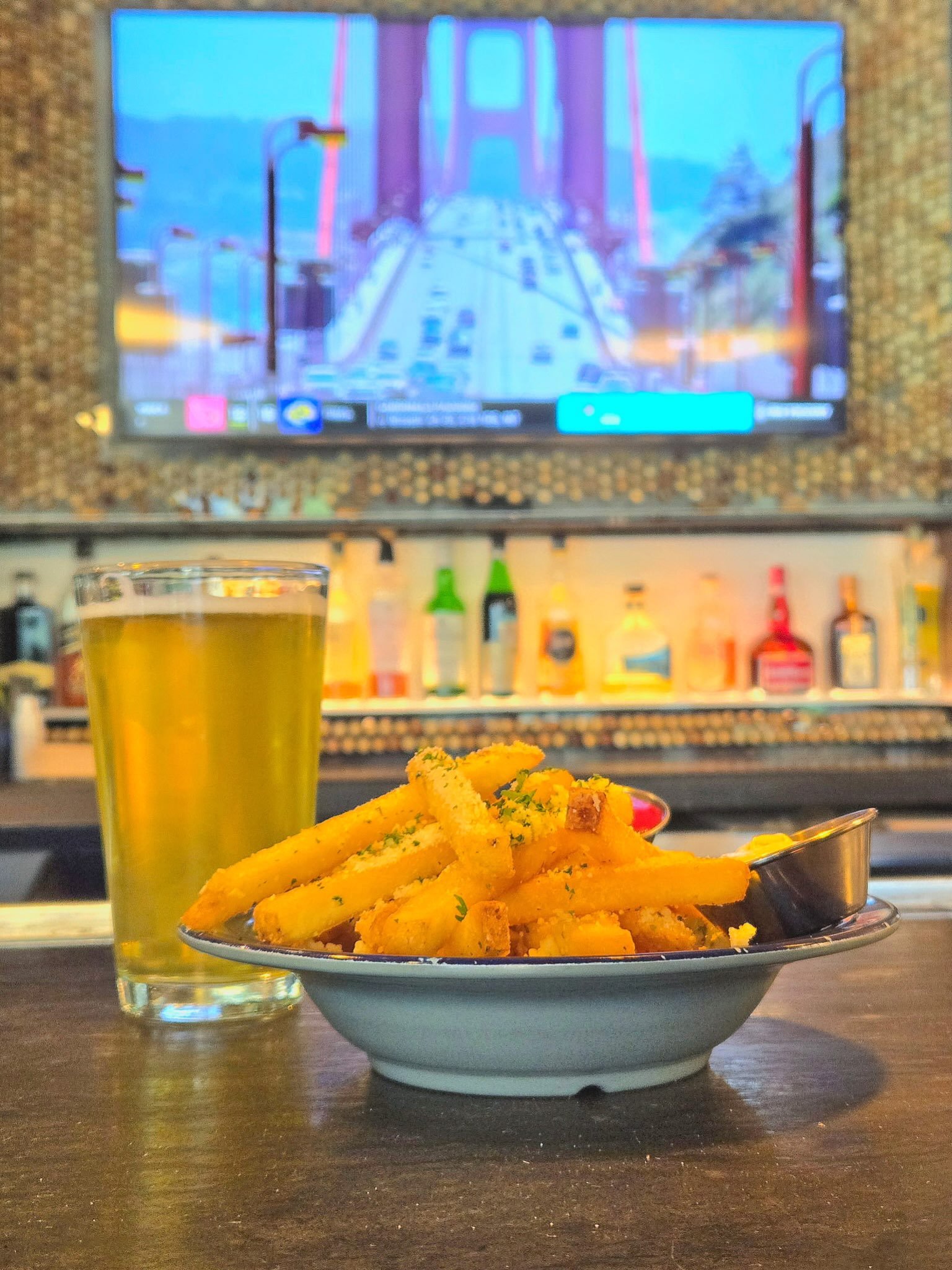 As they say &ldquo;Let&rsquo;s go San Francisco&rdquo;!!!!! Game time 5:15 PM 🏈🏈🏈
PRE-GAME NOW!  Happy Hour starts in 15 minutes!  It&rsquo;s 5&rsquo;o&rsquo;clock somewhere!!