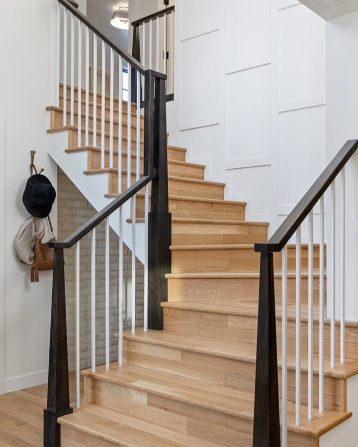 Staircases .... Both Functional &amp; Beautiful⠀⠀⠀⠀⠀⠀⠀⠀⠀
.⠀⠀⠀⠀⠀⠀⠀⠀⠀
.⠀⠀⠀⠀⠀⠀⠀⠀⠀
.⠀⠀⠀⠀⠀⠀⠀⠀⠀
#magarihomedesign #jillianlay #yxedesigner #renovation #staircases #hardwood #wallpanelling #brick #whiteoak #designer #classic #custom #customrailing #timeless