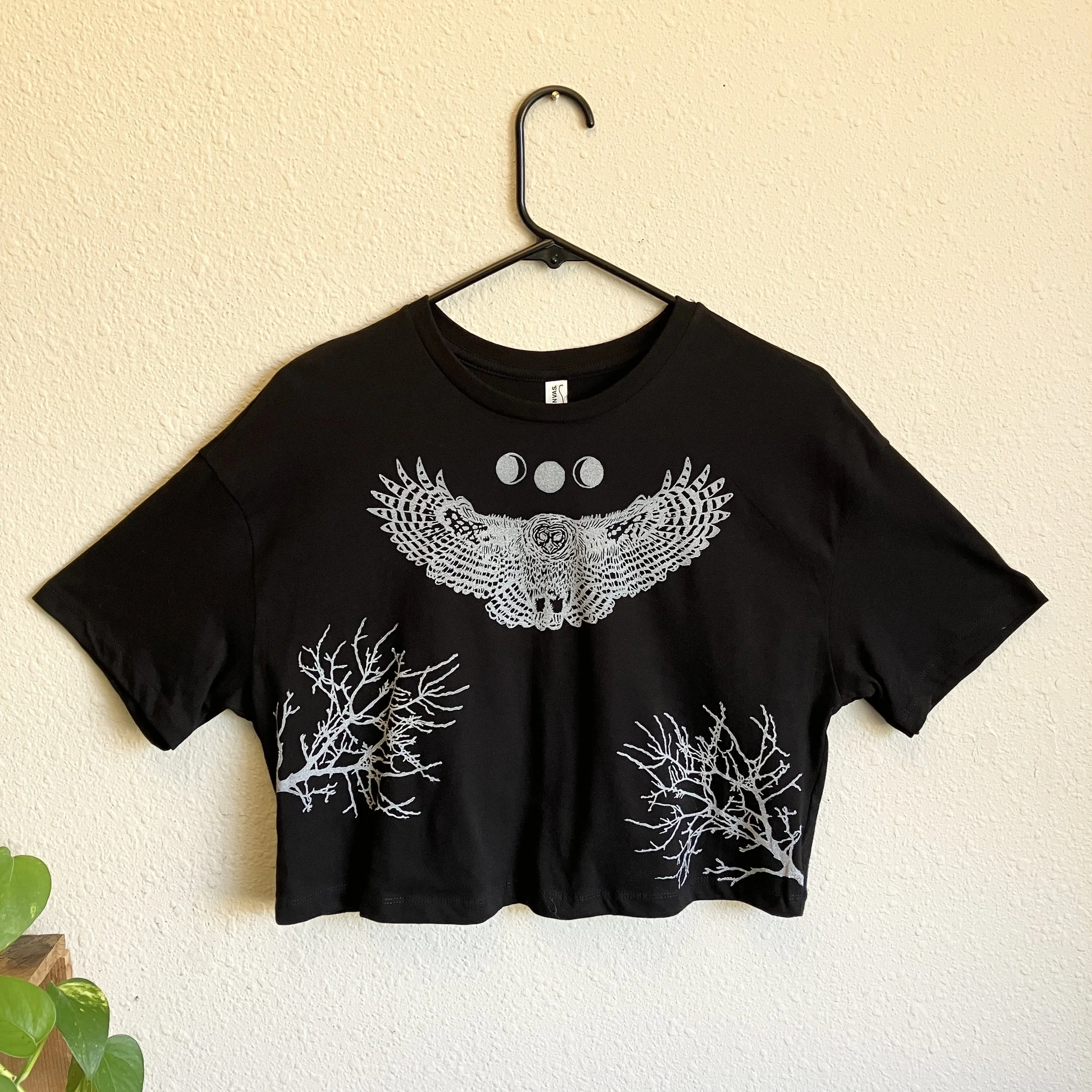 Barred Owl Cropped Tee in Black, S-M