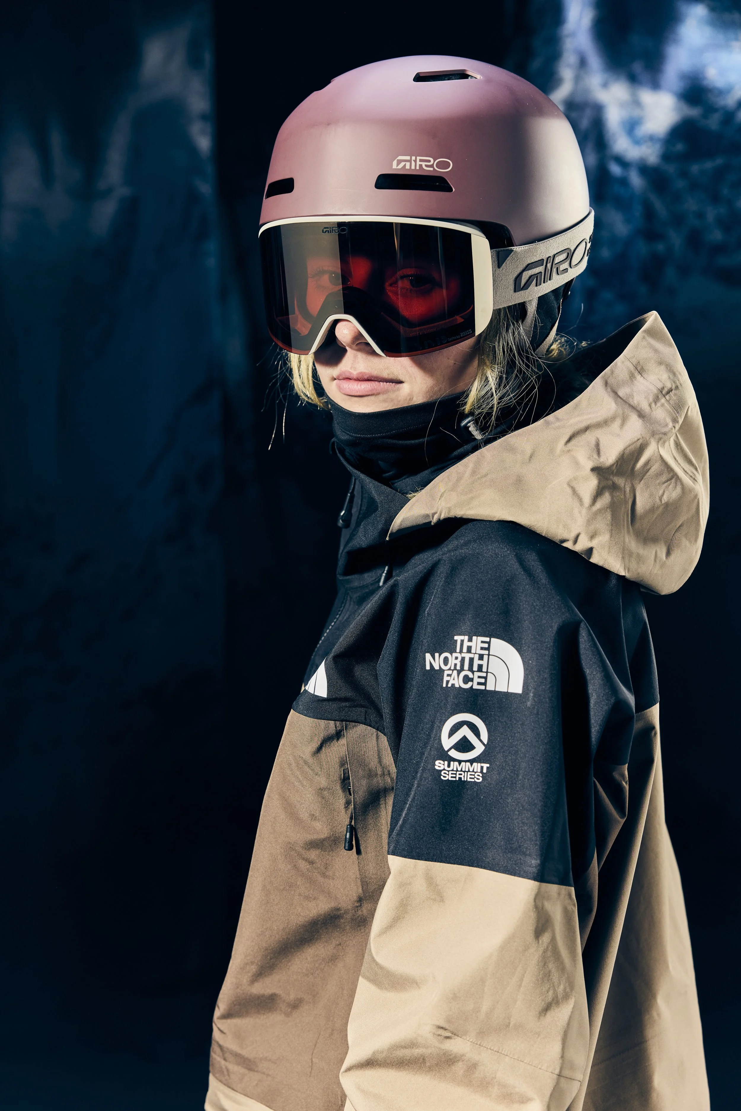 GIRO_FA26_GOLDSNOW_STUDIO_KAISER_H_LedgeMatteDarkMaroon_G_7207406_2428.jpg