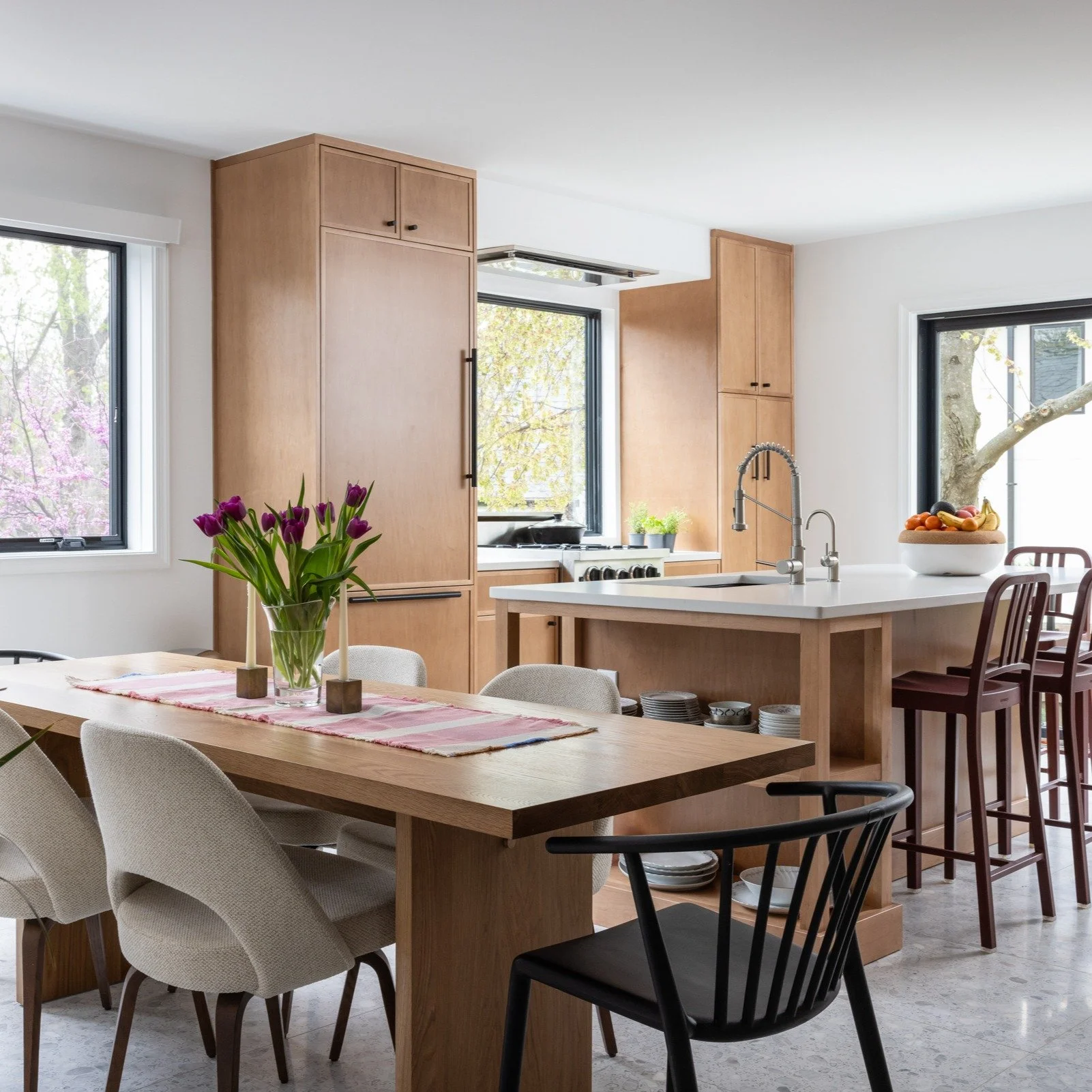 Warm wood tones meet crisp white countertops in this timeless kitchen. ✨ A refined balance of natural warmth and modern simplicity. 

#ModernKitchen #TimelessDesign #CustomCabinetry #KitchenDetails #WhiteCountertops #DreamKitchen

Builder: @alairhome
