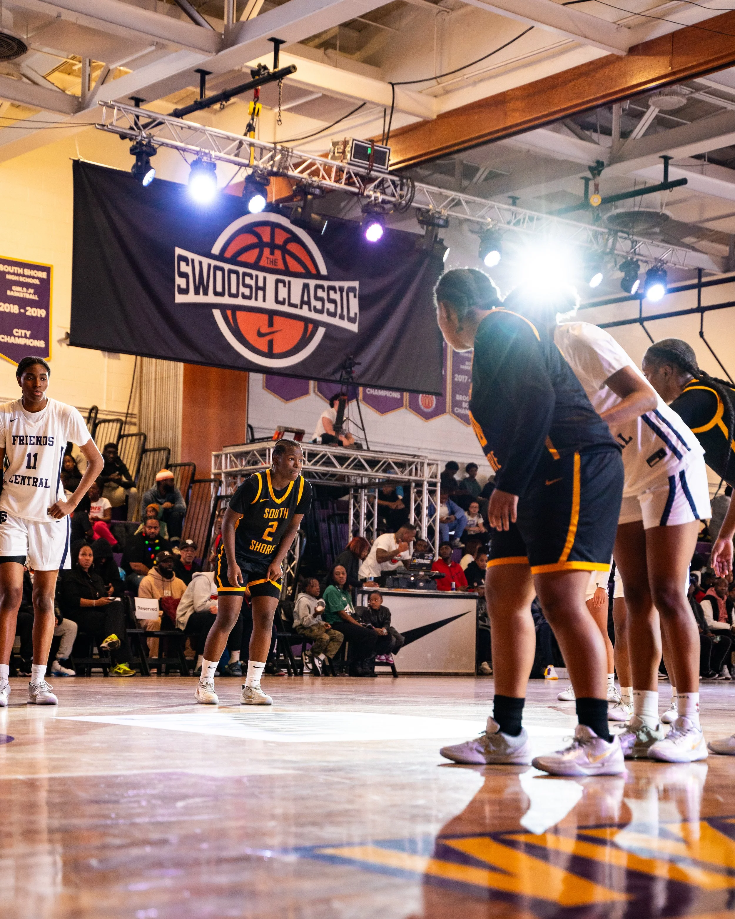 Swoosh Classic 23.jpg