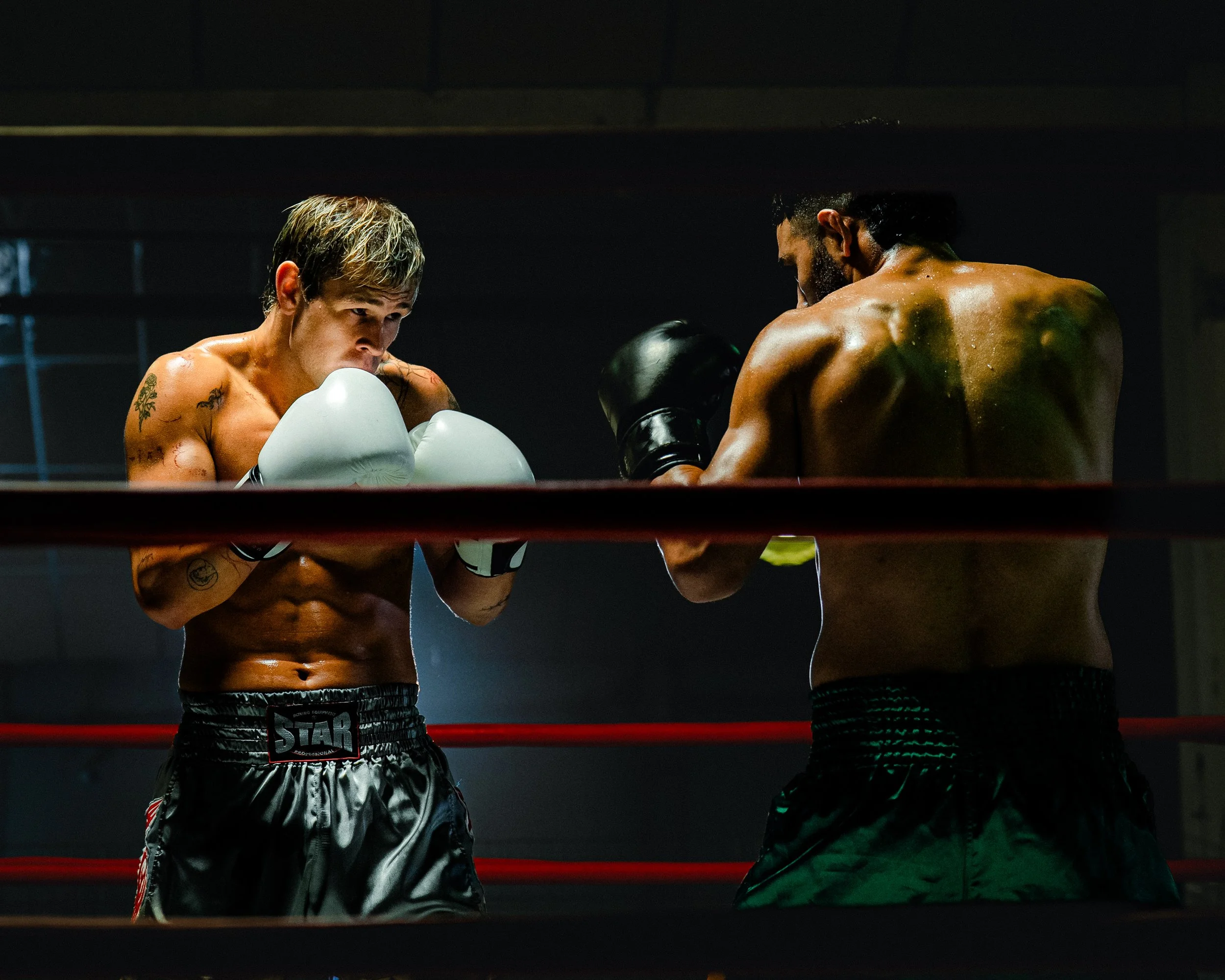 ESSENTIA_BOXING_1 2.JPG