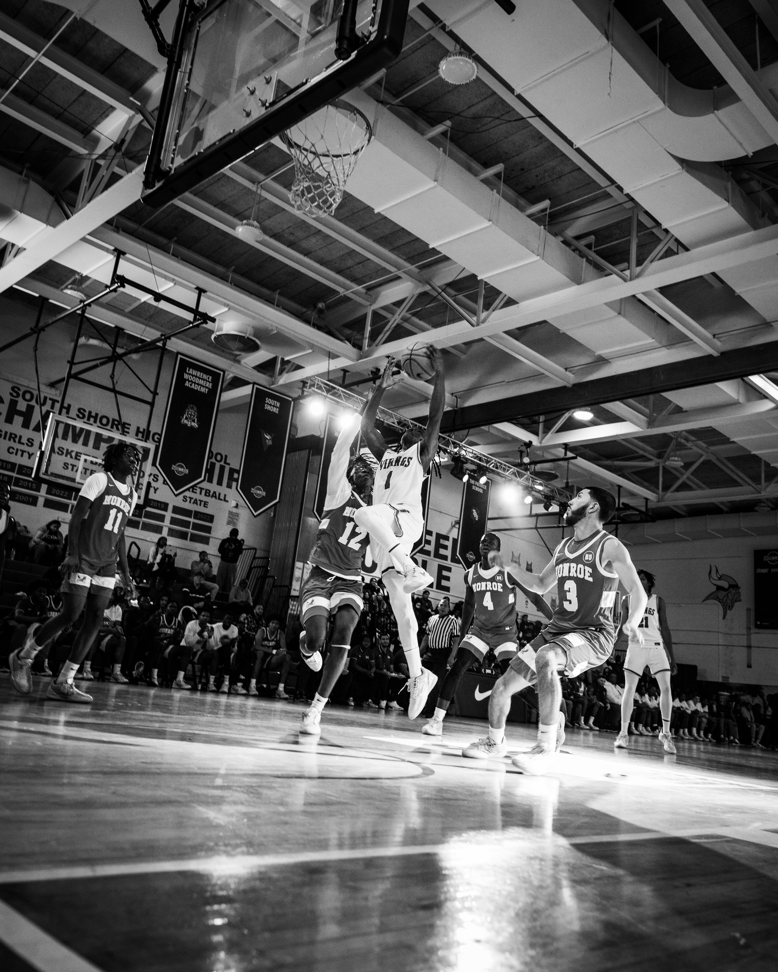 Swoosh Classic 9.jpg