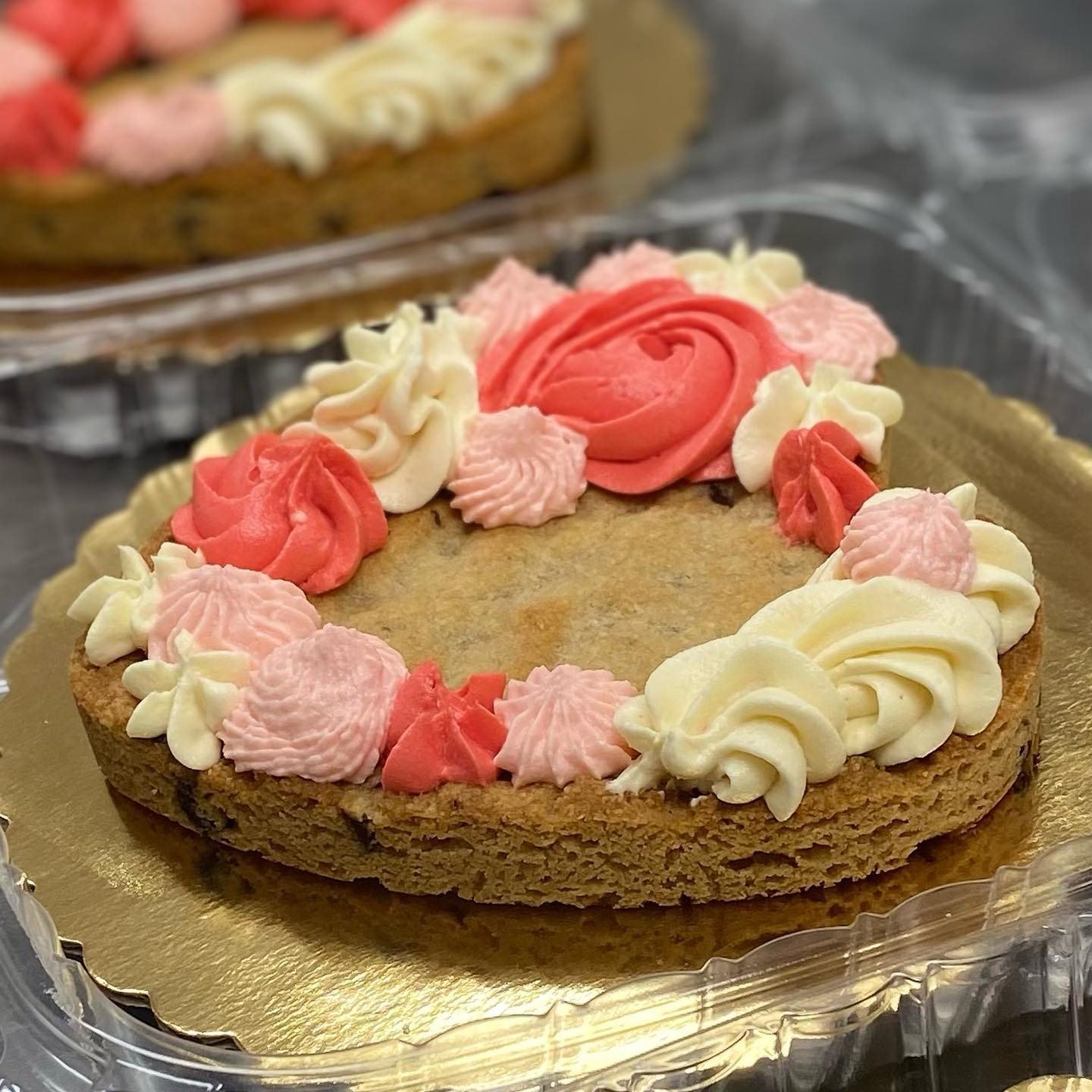 Keto 6" Chocolate Chip Heart Cookie