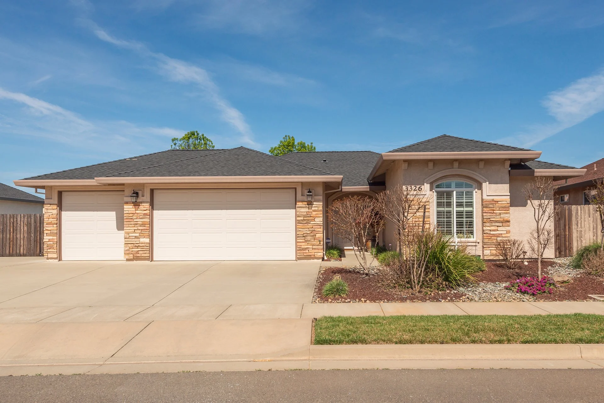 3326 Hotlam Rd. Redding, CA 96002