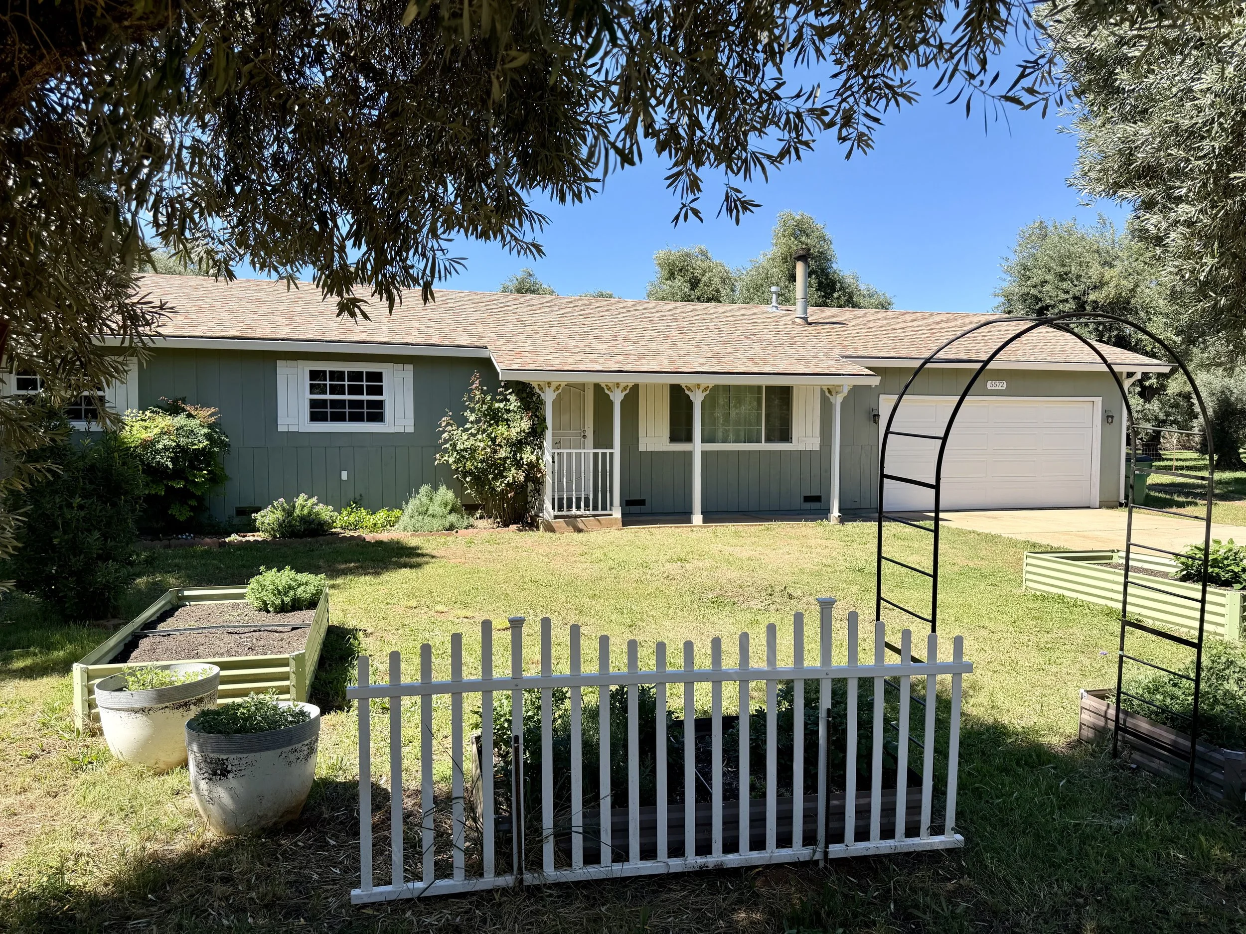 5572 Olive St. Anderson, CA 96007