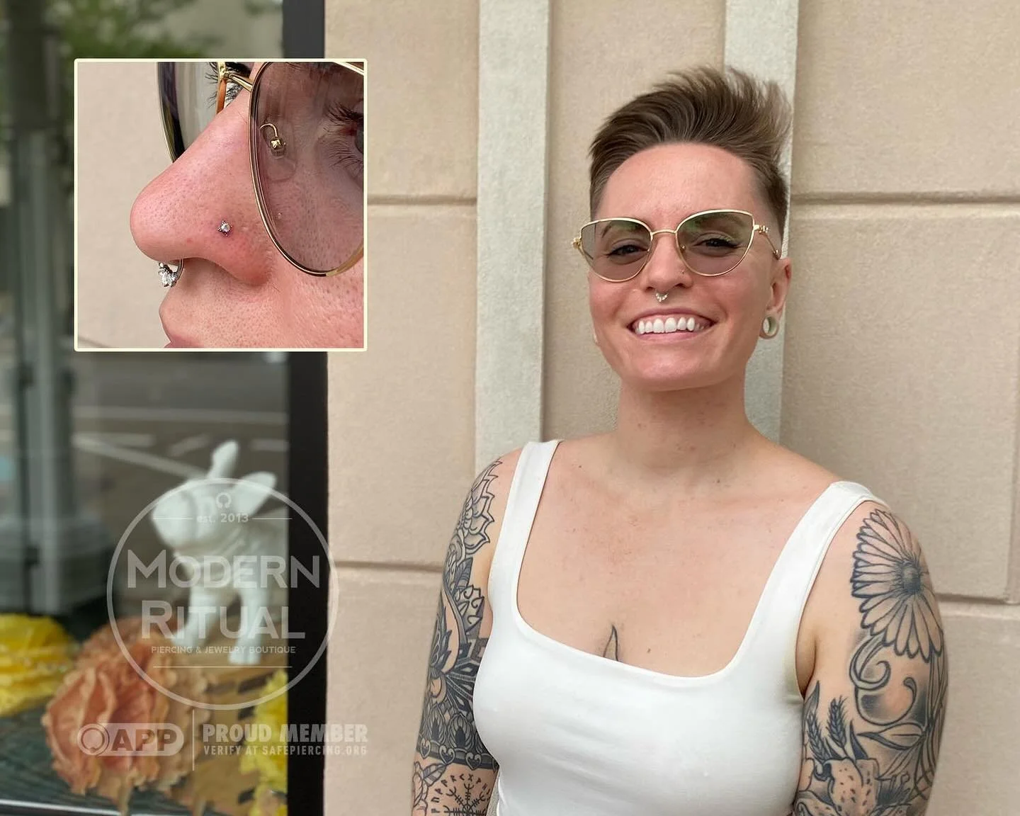 Freshly downsized nostril done by Rob with an 18k White Gold Aurora Borealis Zia from @anatometalinc! Rob is in the shop until 7 with availability all day, come on in and check out our jewelry! 

#auroraboralis #nostrilpiercıng #whitegold #anatometal