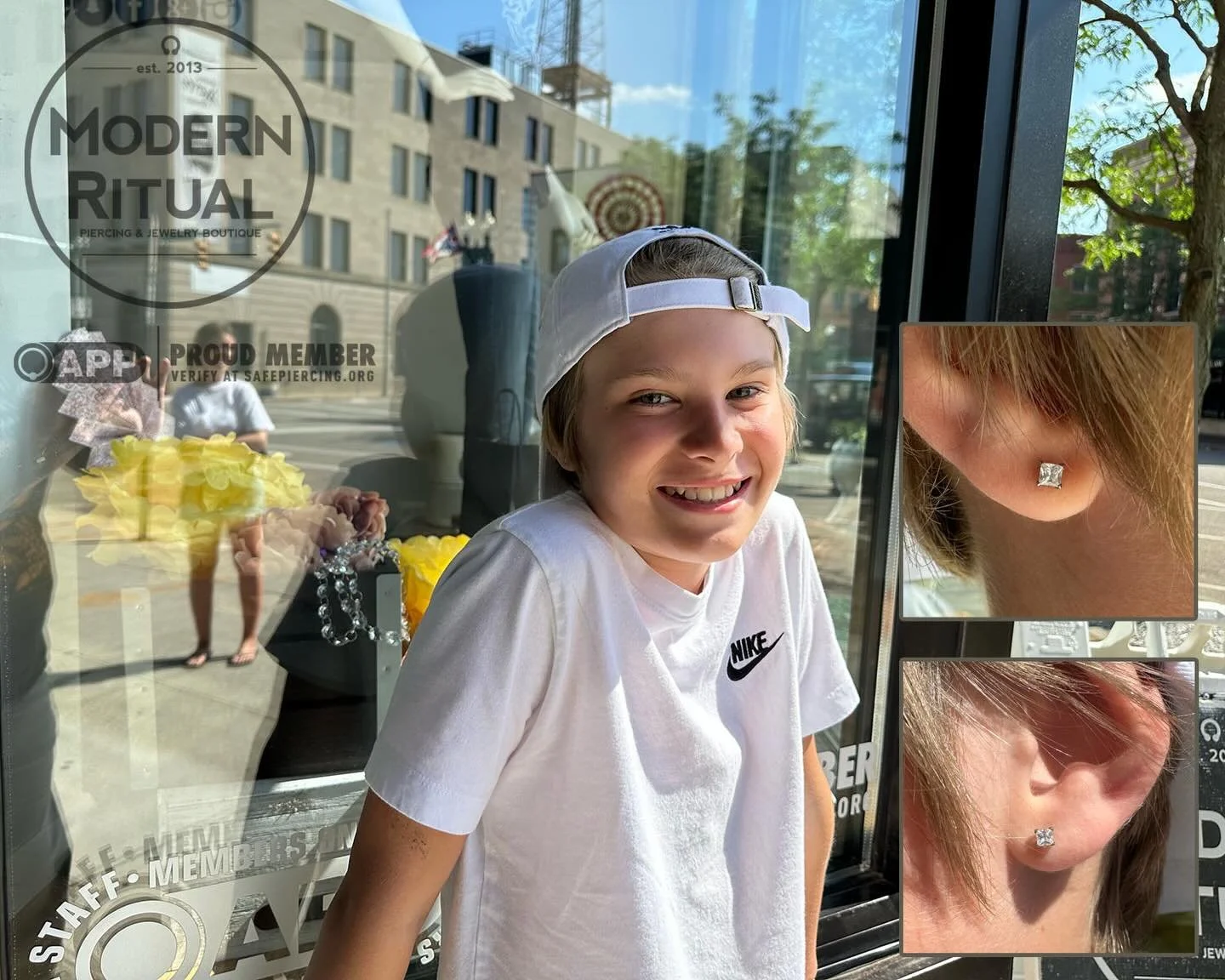 Healed lobe piercings by Rob with Titanium Princess Cut CZs from @neometaljewelry ! Rob is in the shop through Wednesday this week so call for an appointment soon!

#lobepiercings #titaniumjewelry #cz #modernritual