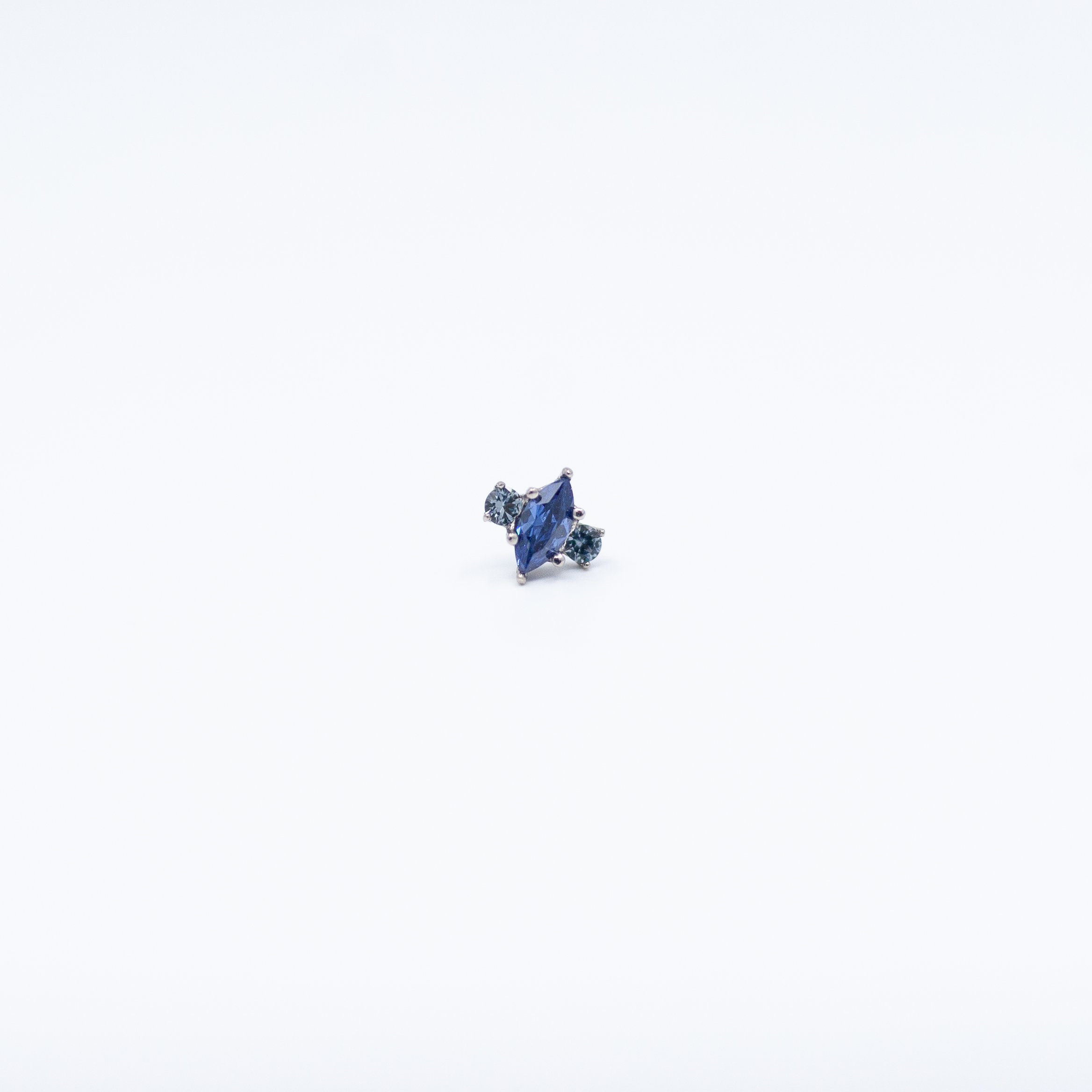 Marquise with Accents - Tanzanite CZ/Smoke CZ - 18k White Gold - 18g/16g - 5x5mm - End - Threadless - Anatometal