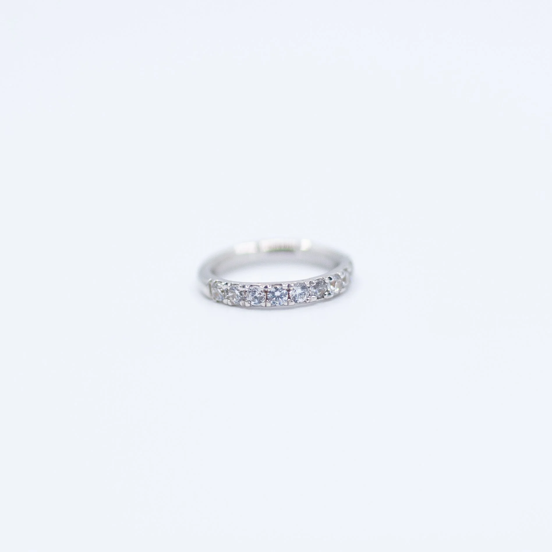 Inline Clicker - White CZ - 14k White Gold - 18g - 1/4" - 1.5mm - Ring - Sun Piercer