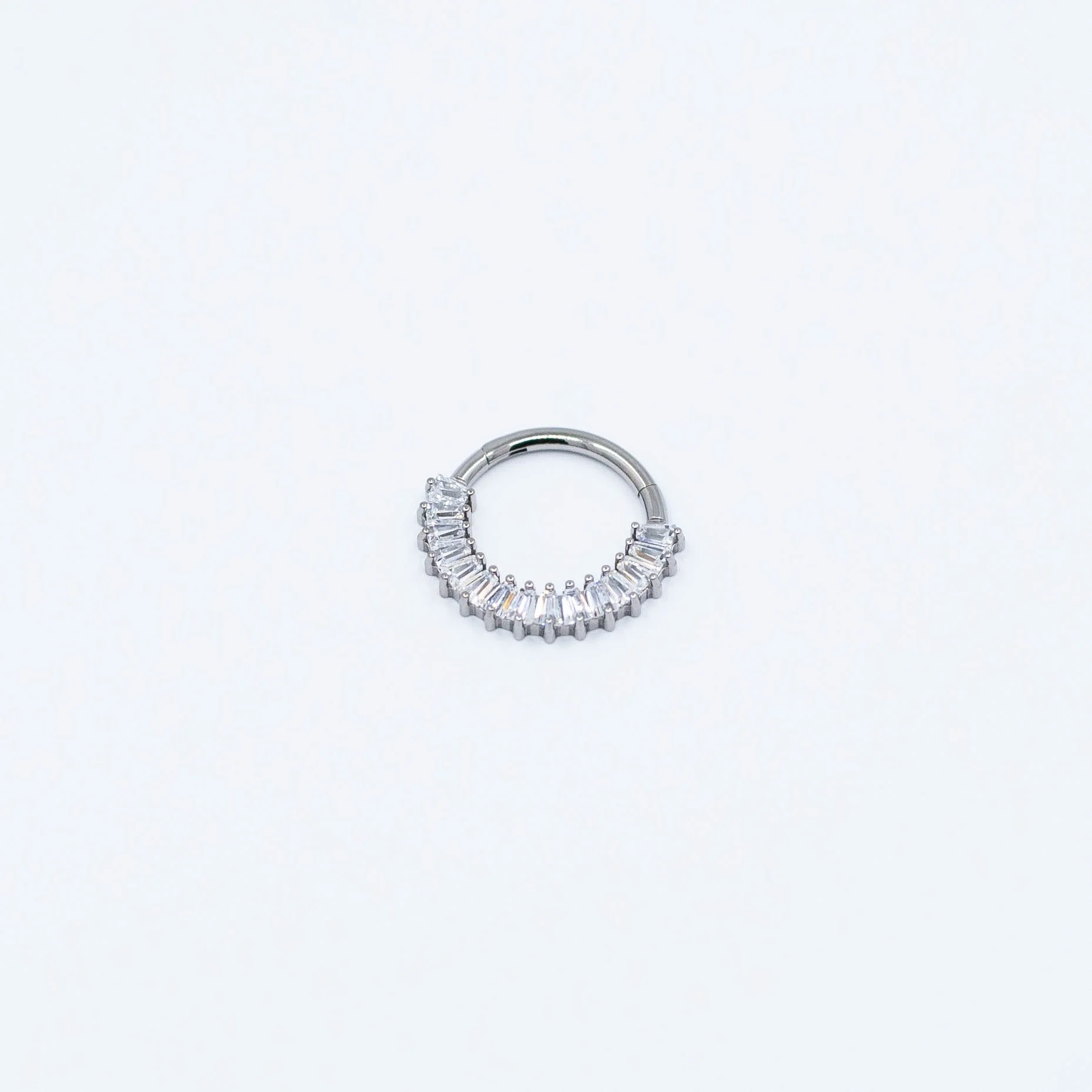 Prism - White CZ - Titanium - 16g - 3/8" - 3x1mm - Clicker - Diablo