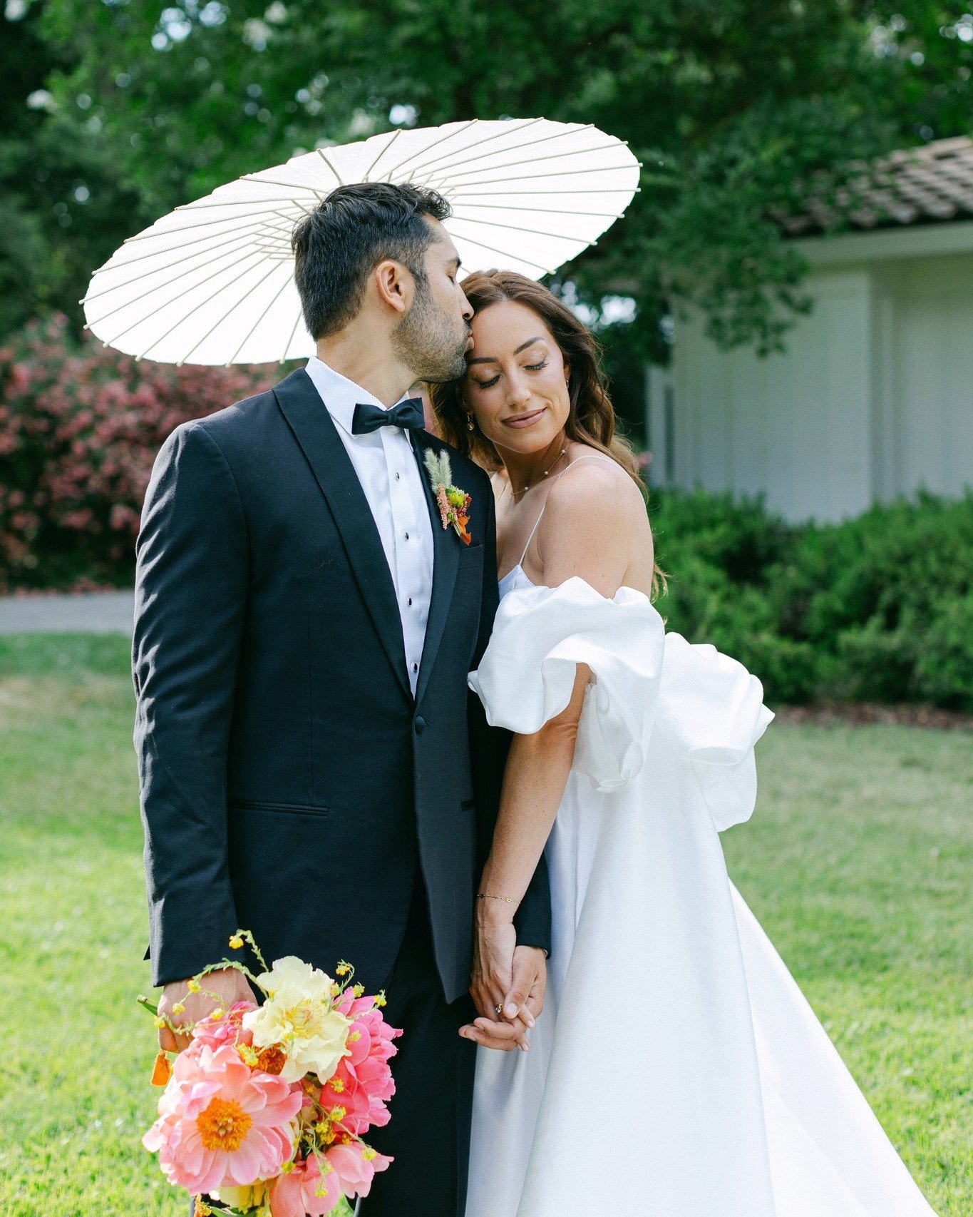 A gorgeous June day for a gorgeous couple! We are still fangirling over L &amp; D's stunning summer wedding☀️💍Talk to our team about booking Summer 2026 today!

Vendors:
Catering + Serving Staff: @farmtotablecatering 
Photography: @ashleymaxwellphot