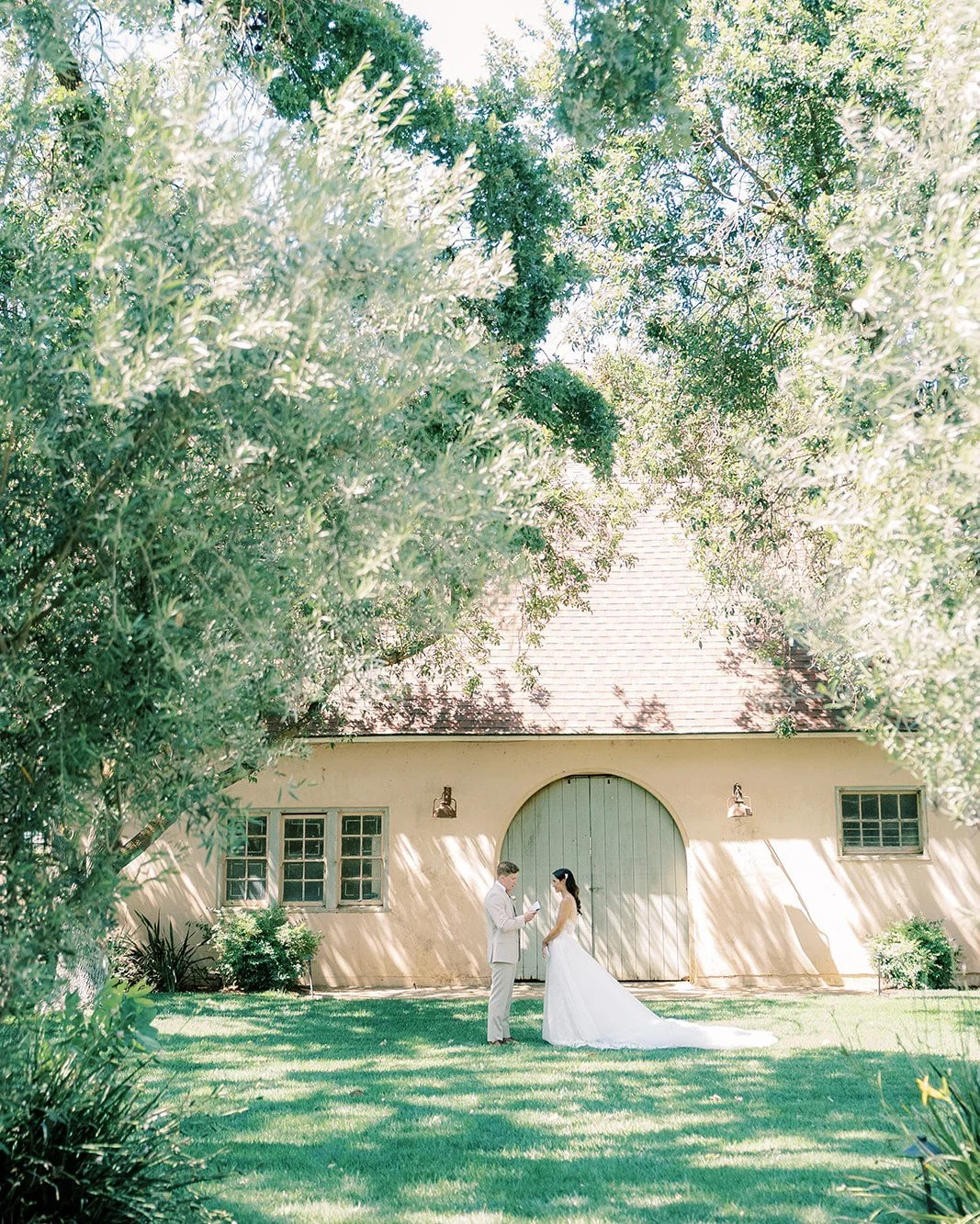 June weddings at The Maples are pure magic ✨🌿

Golden evenings, timeless romance, and unforgettable celebrations like this one 🤍
Now booking June 2027 weddings &mdash; schedule your tour through our website💍

Vendors:
Coordination: @beyondsmittene
