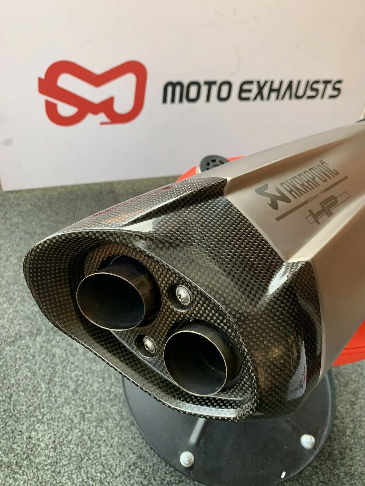 BMW S1000RR Akrapovic HP Titanium Exhuast Silencer End Can K46 2017 - 2019