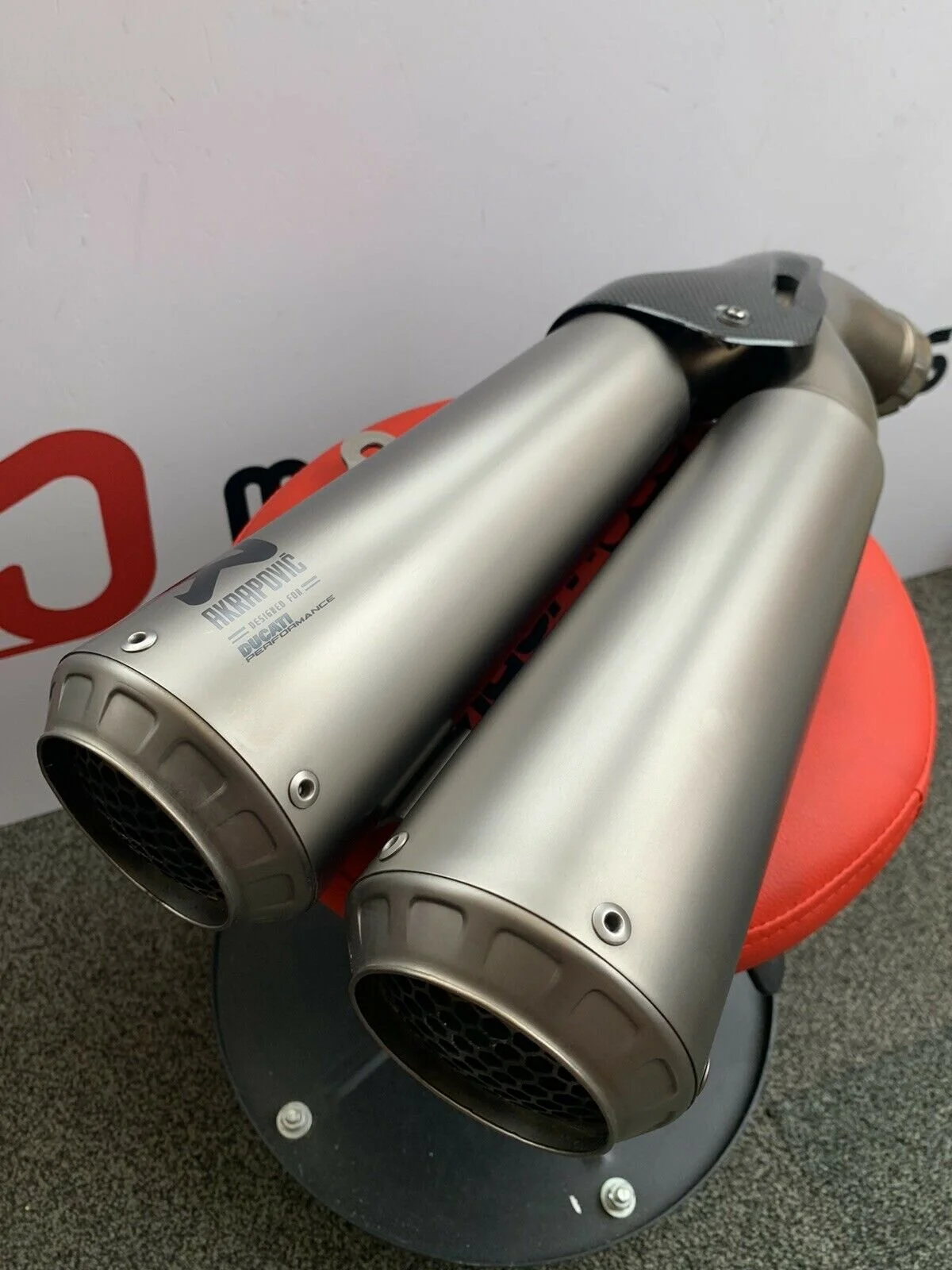 Akrapovic Ducati 959 Carbon / Titanium Panigale Exhaust Silencer