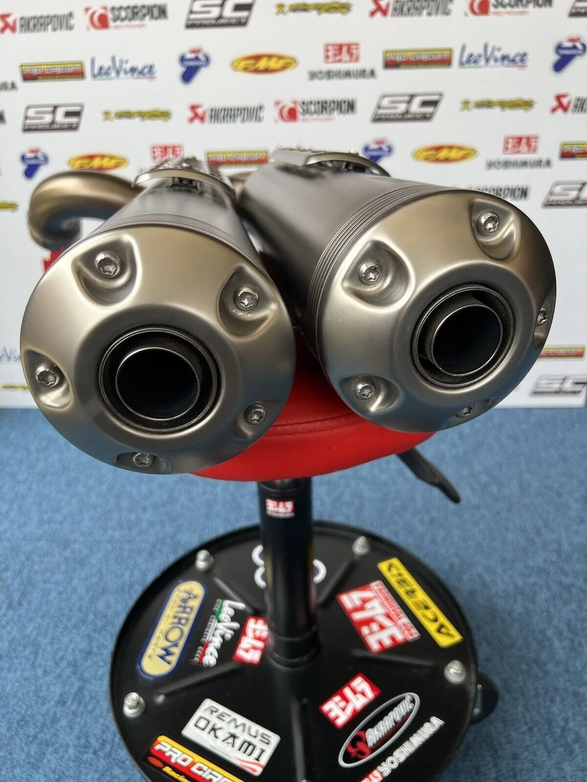 BMW R NINE T R9T URBAN SCRAMBLER AKRAPOVIC EXHAUST SILENCER — Moto Exhausts