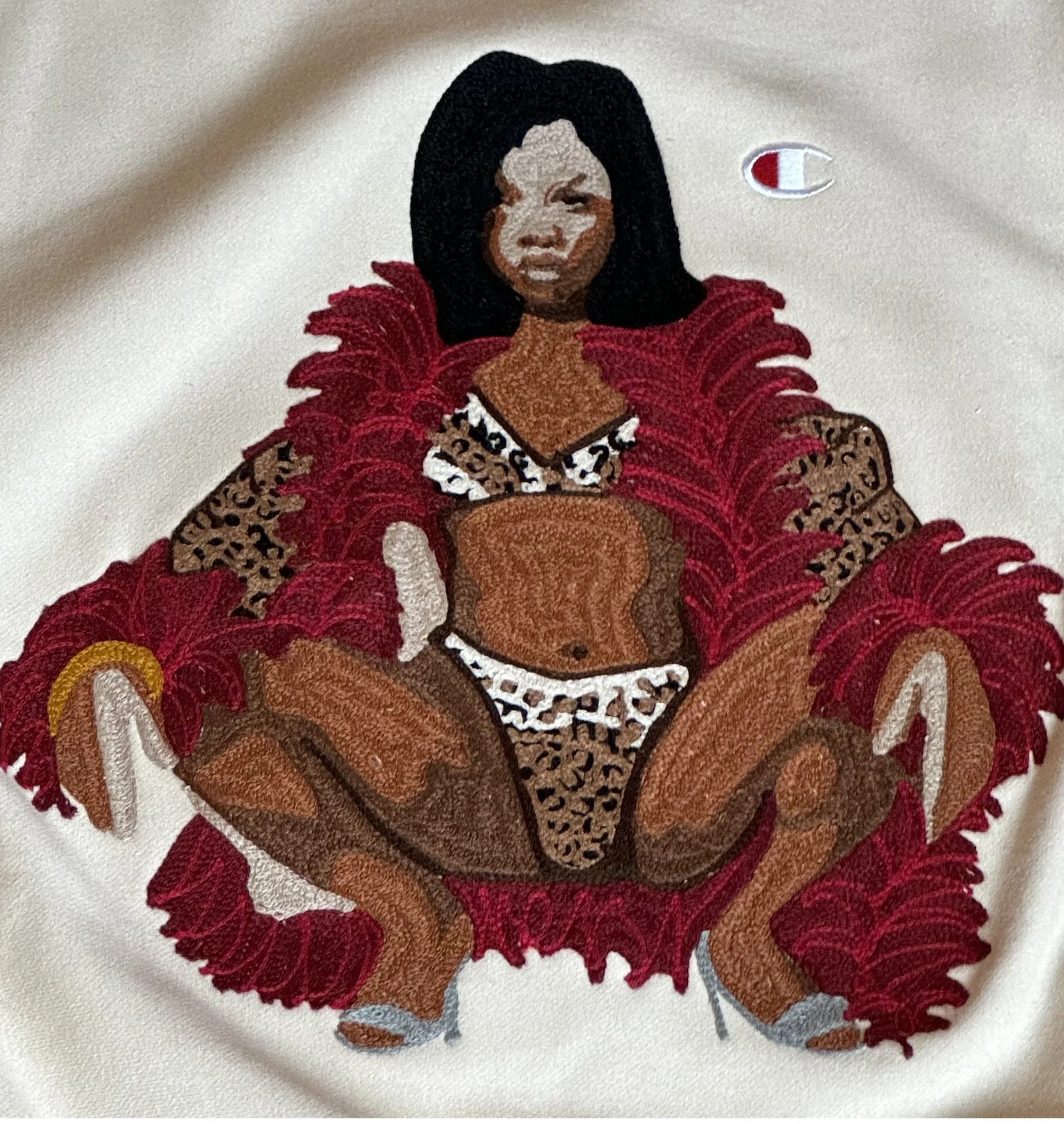 ecom_0003_lil-kim-2.jpg