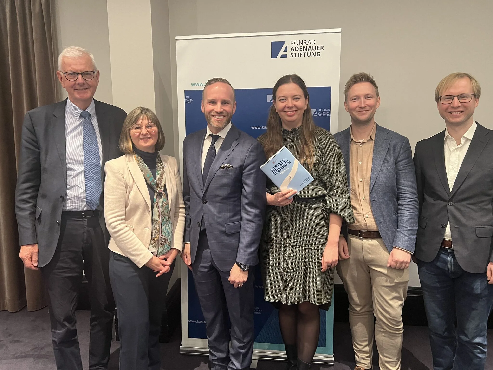 Kristillisdemokratia – kolmas tie -kirjan julkaisu