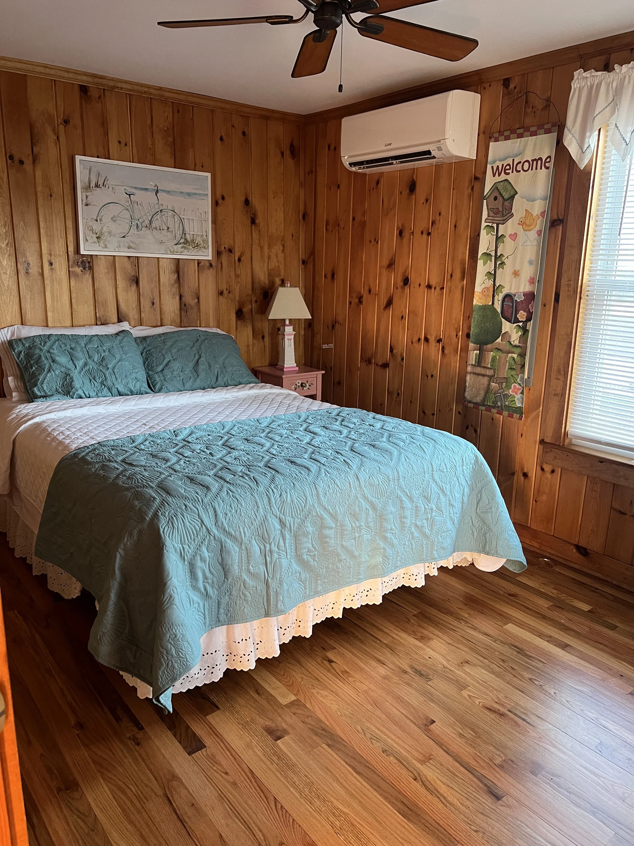 She crab- 1st Floor Bedroom in Main House- Queen