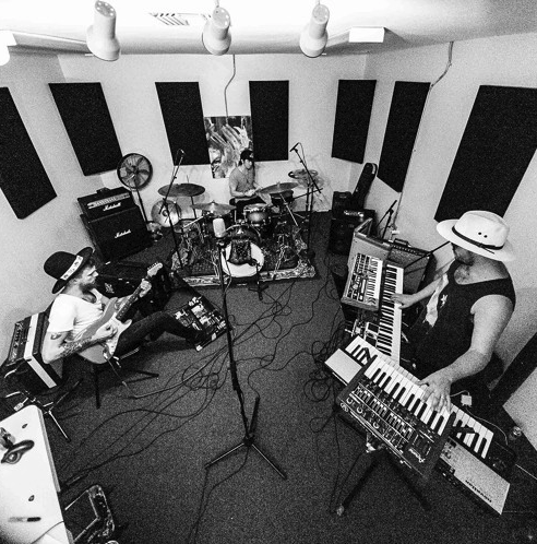 Live session, Los Angeles, C.A. // Photo: Heidi Flumm