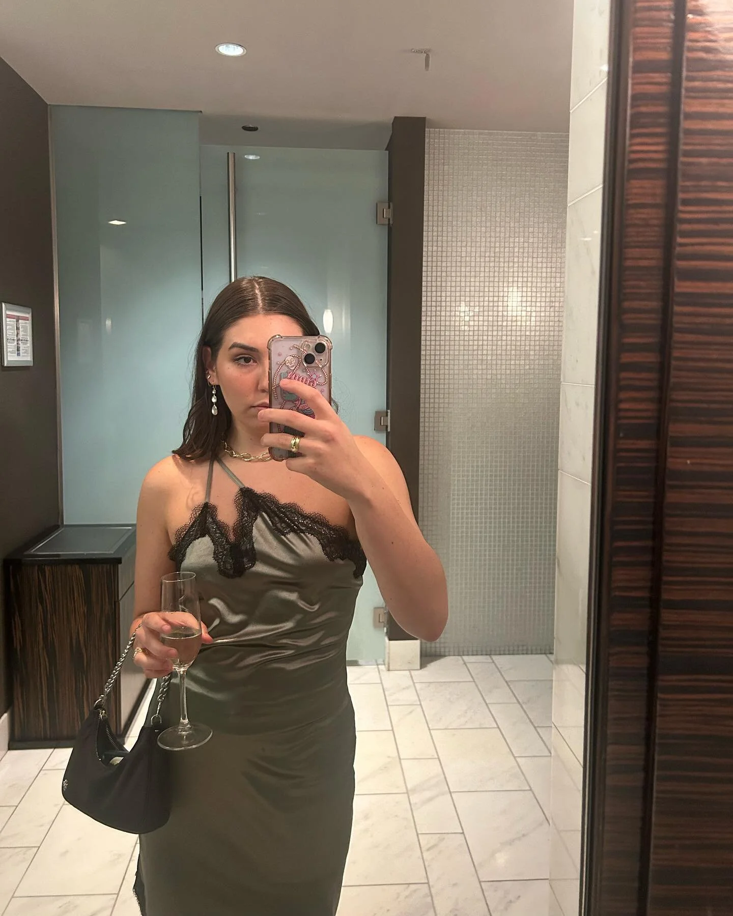 Got to love a good green dress