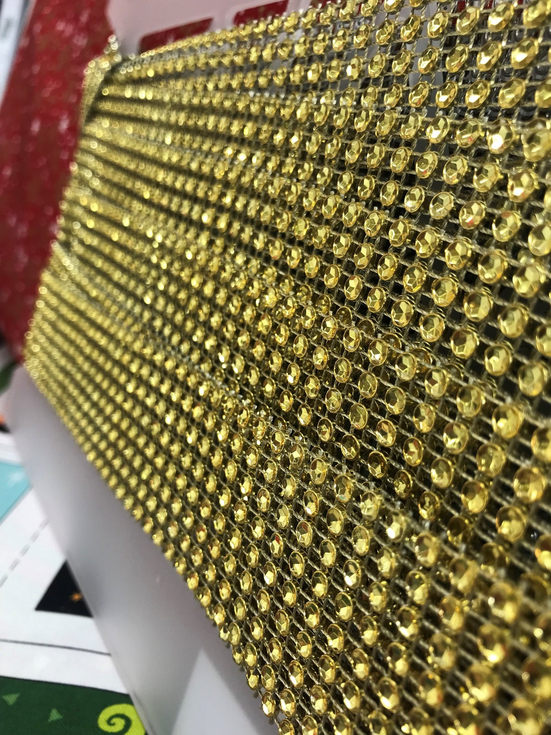 Acrylic Rhinestone Diamond Trim - Gold 1 1/2" wide (per metre)