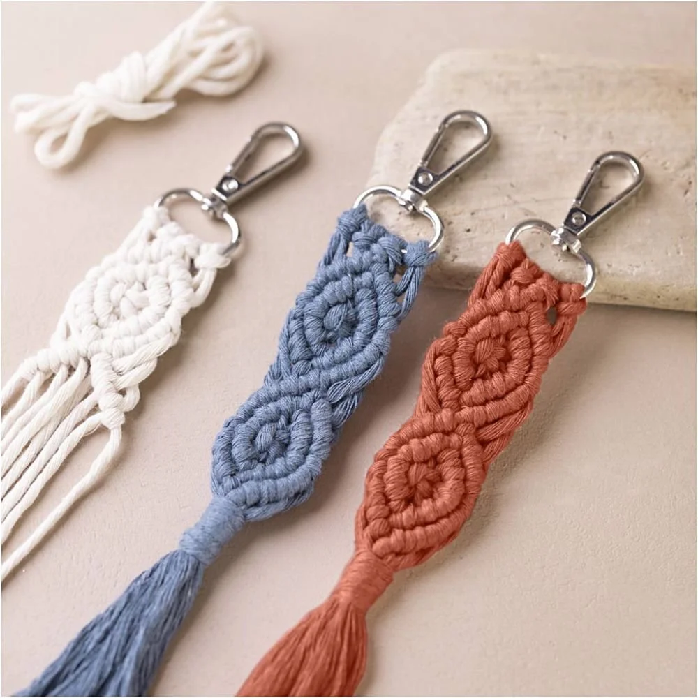 macrame keyring kit 2.jpg