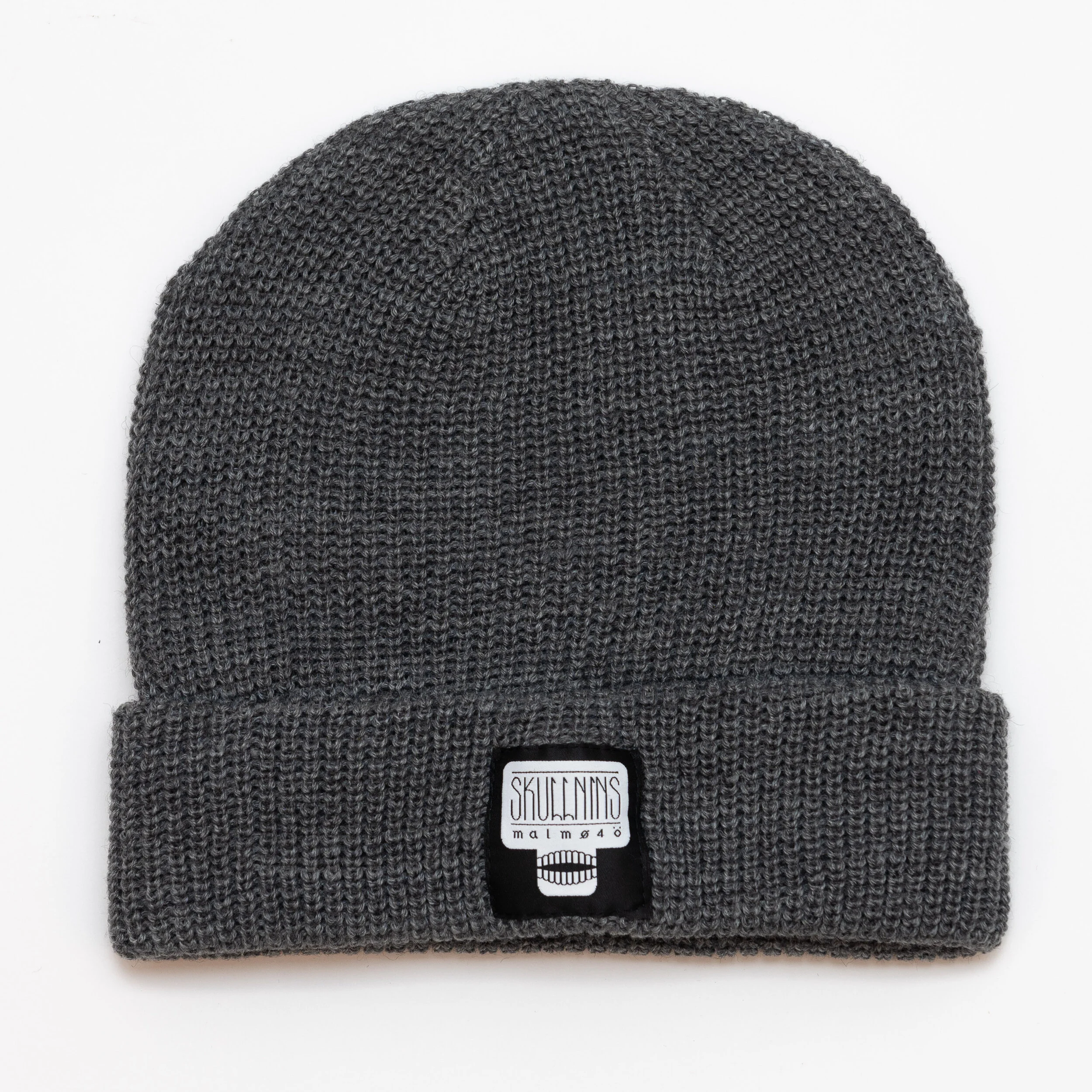 Ribbed skullnins beanie