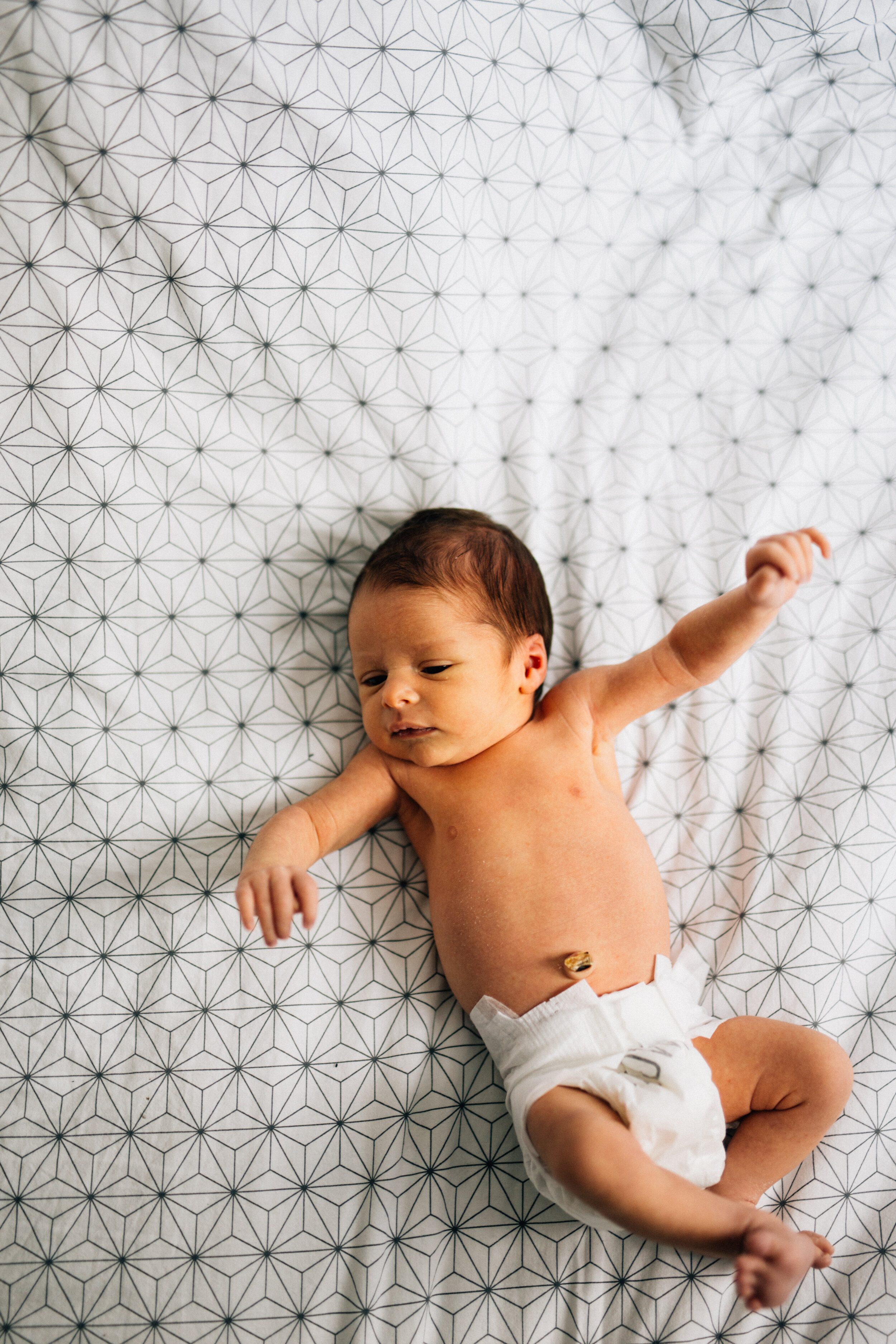premier portrait de bébé séance photo nouveau né bordeaux 