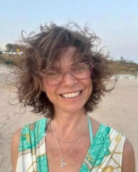 - &ldquo;Hola, &iquest;qu&eacute; tal est&aacute;s?&rdquo;
- &ldquo;Bien, bien&rdquo;. 

&iquest;Qui&eacute;n no responde as&iacute; a la pregunta amable de un amigo/a? 

Se supone que tenemos que estar bien. Pero &iquest;por qu&eacute;? Si la vida e