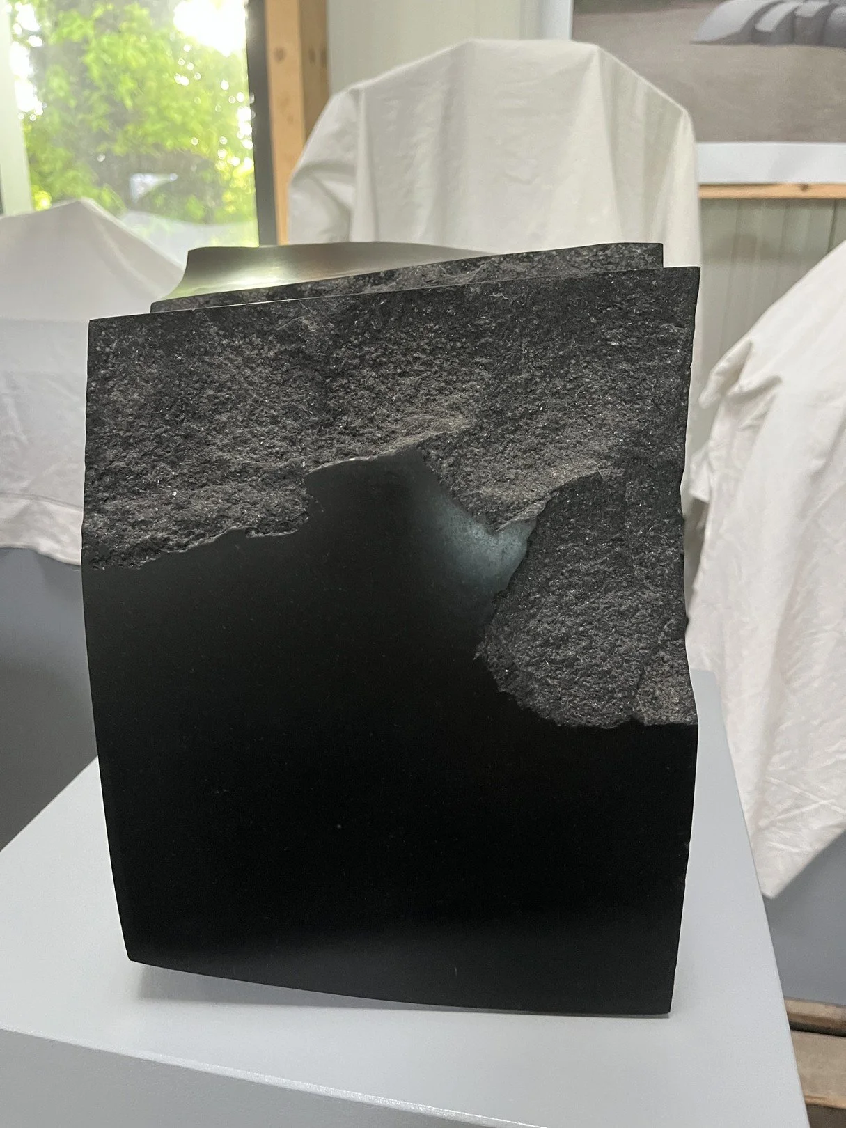 Sculpture en granite noir - Eric Theret5.jpg