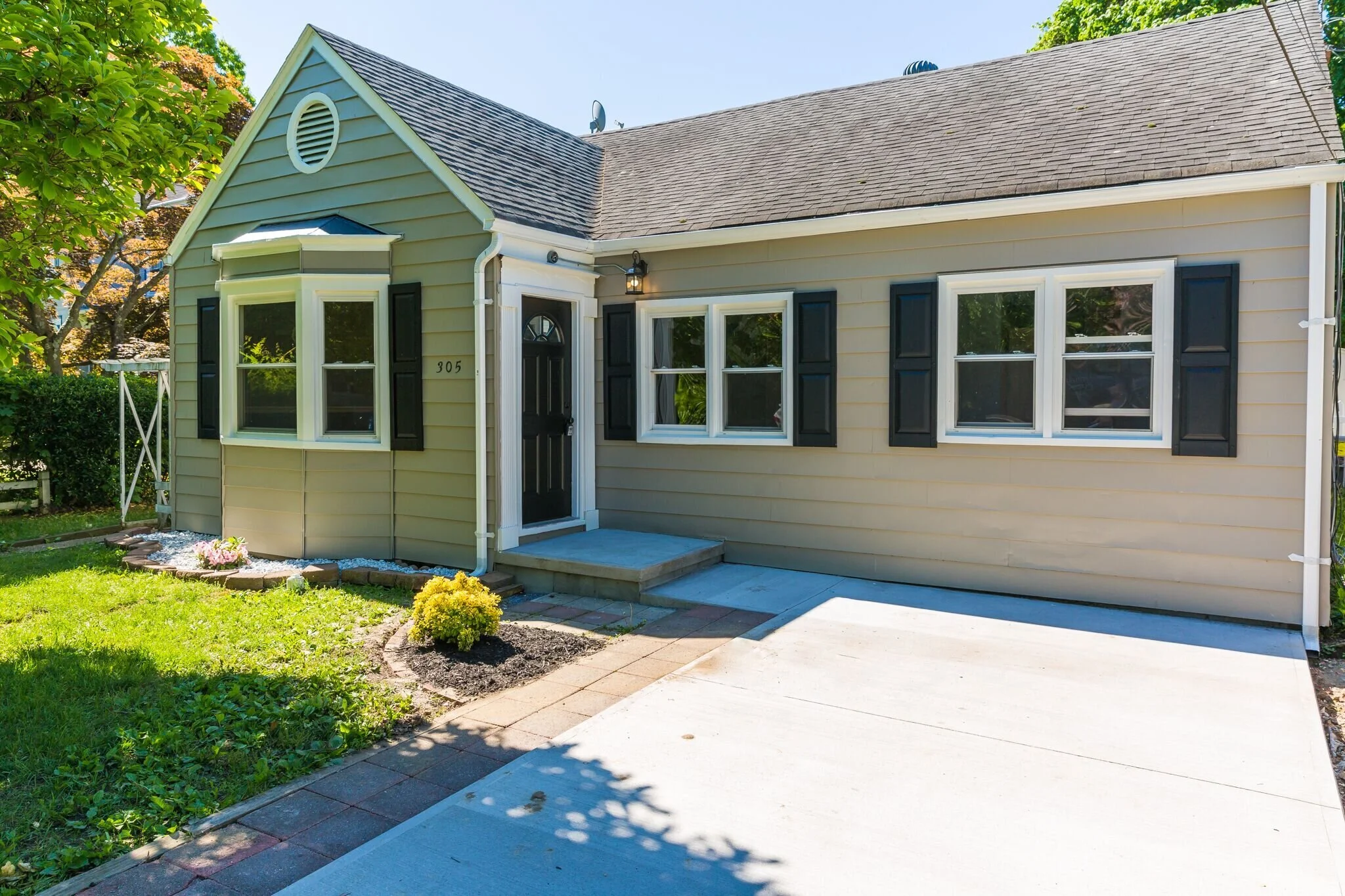   305 Morrison Avenue Hightstown, NJ 08520   $250,000  3 bed | 1 bath  1,279 sq.ft.    View Photos   