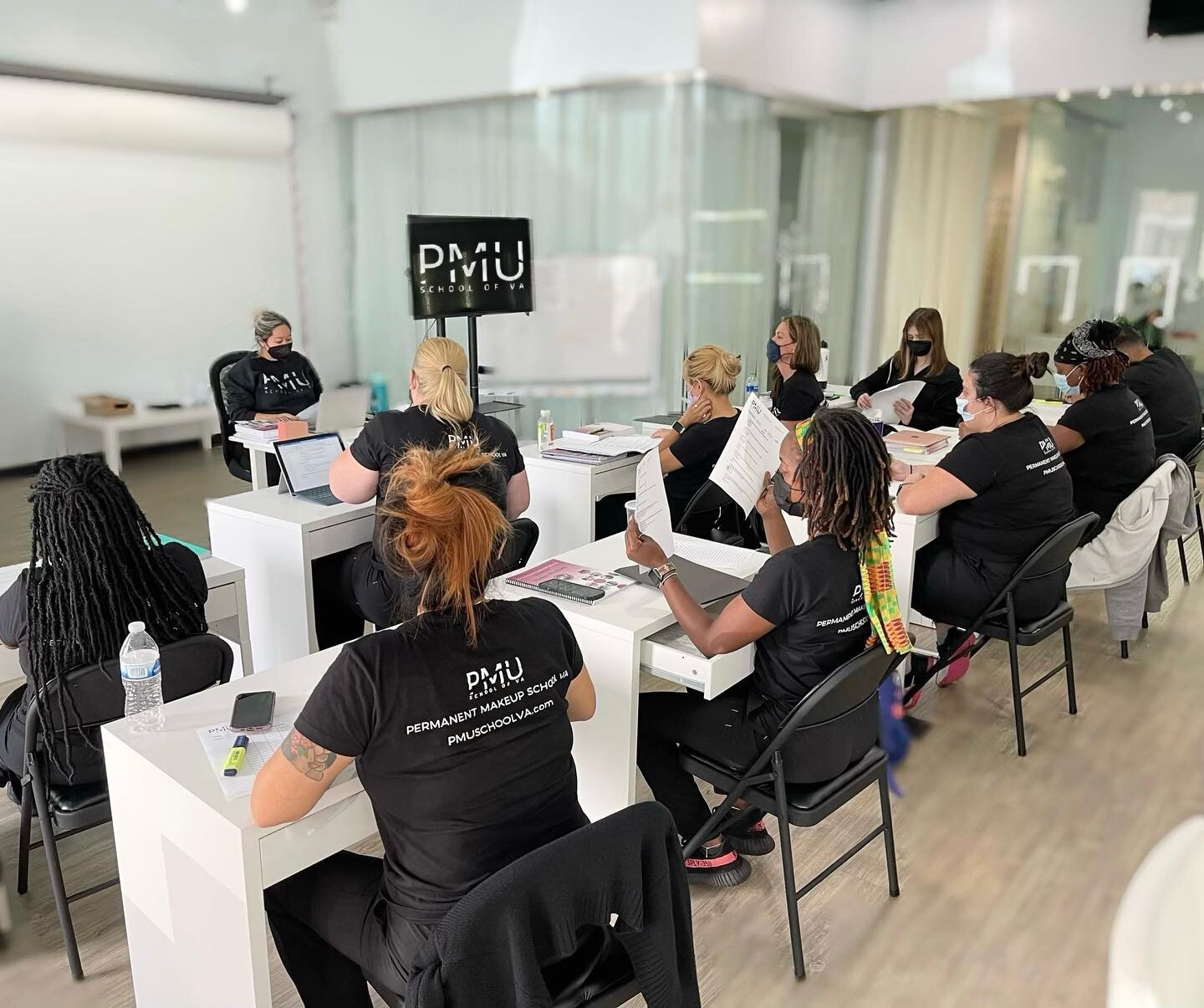 NEW *FAST TRACK* PMU LICENSURE COURSE ADDED TO 2021! 🥰

If you&rsquo;ve looking to obtain your permanent makeup licensure FAST and in under 2 weeks, then this is for you! 

Full time course, 96 hours, and learning microblading, microshading AND mach