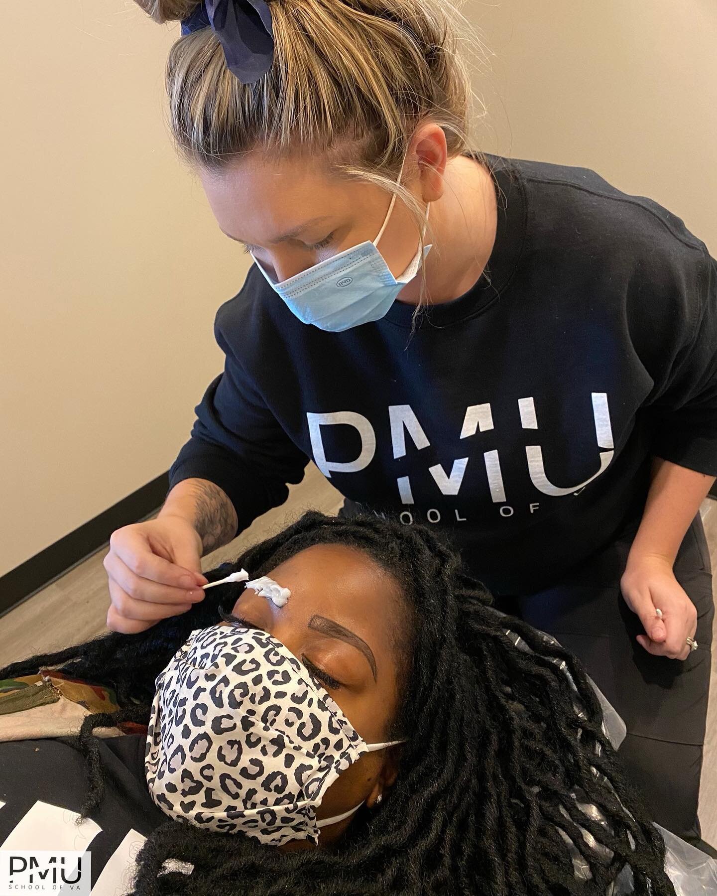 Finished Day 3 for this week of practicals on live models. So proud of all of our students&mdash;THEY DID SUCH A GREAT JOB!!!! 🥰

Here&rsquo;s a preview of our student @kristenhyt17 pre-numbing her model with anesthetic prior to the procedure. Look 