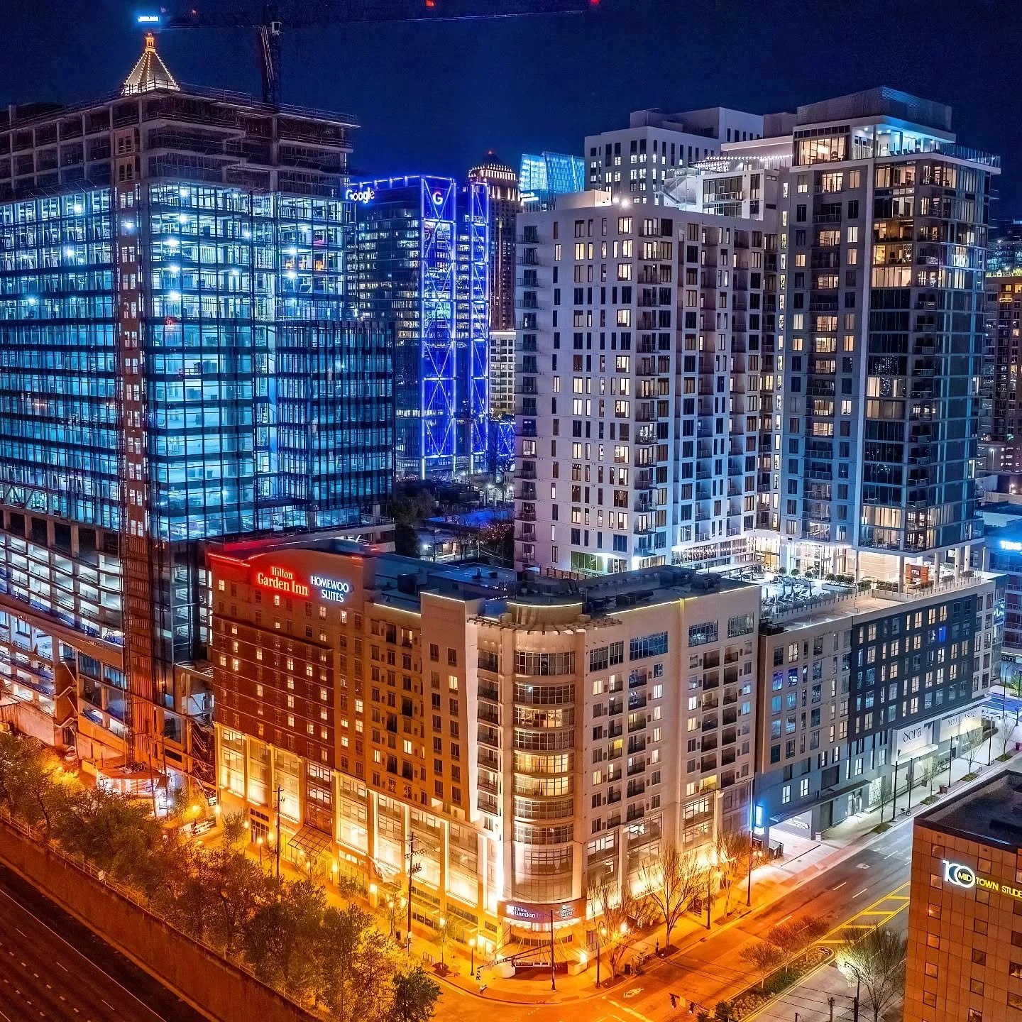 📍Midtown after dark ✨
&bull;
&bull;
&bull;
📸 @sky360aerial