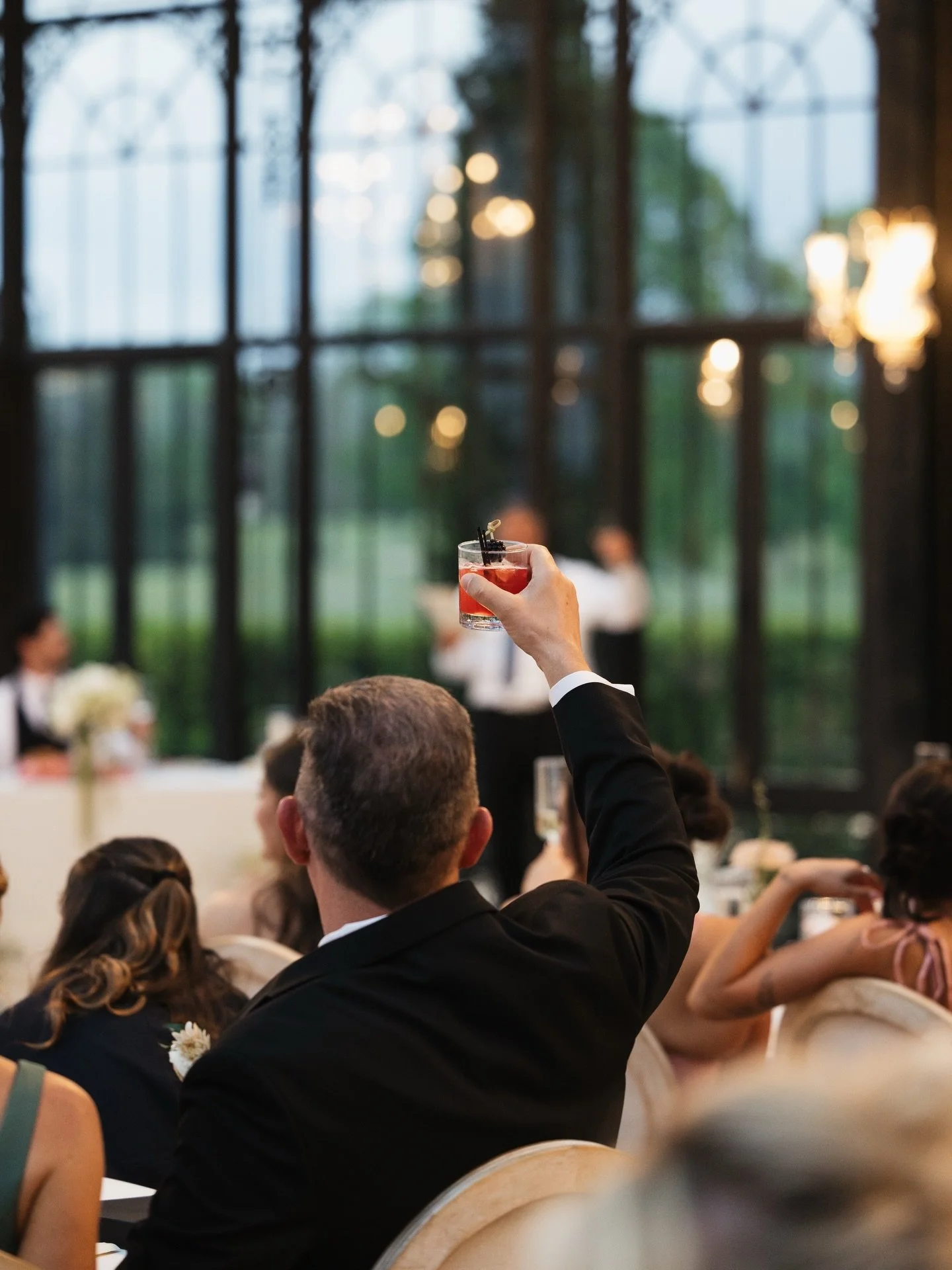 Cheers to you 🥂
May your entrances be grand, and your dance floor be epic 🎉

Photo by @kaylie.photo 

#chattanooga #chattanoogawedding #weddingdj #dj #weddingmusic