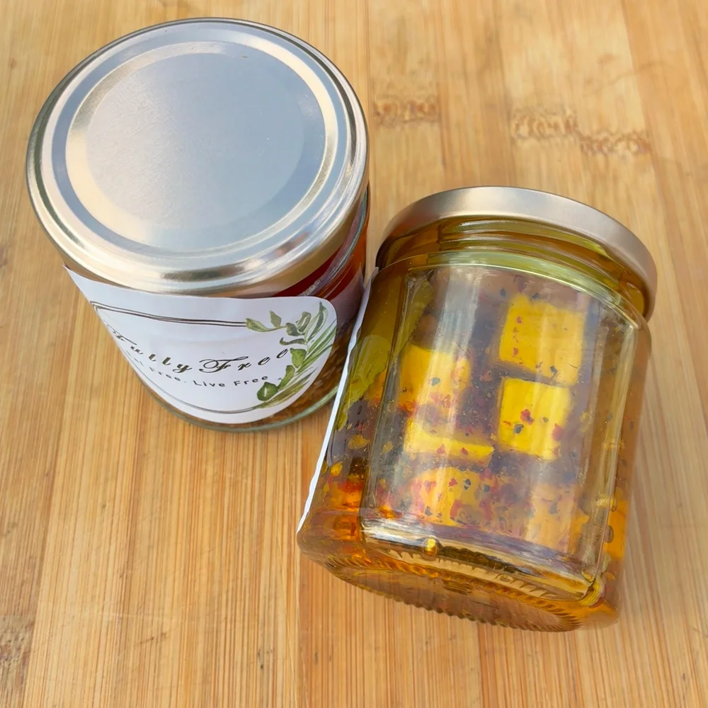 Trio Pepper Cashew Brie