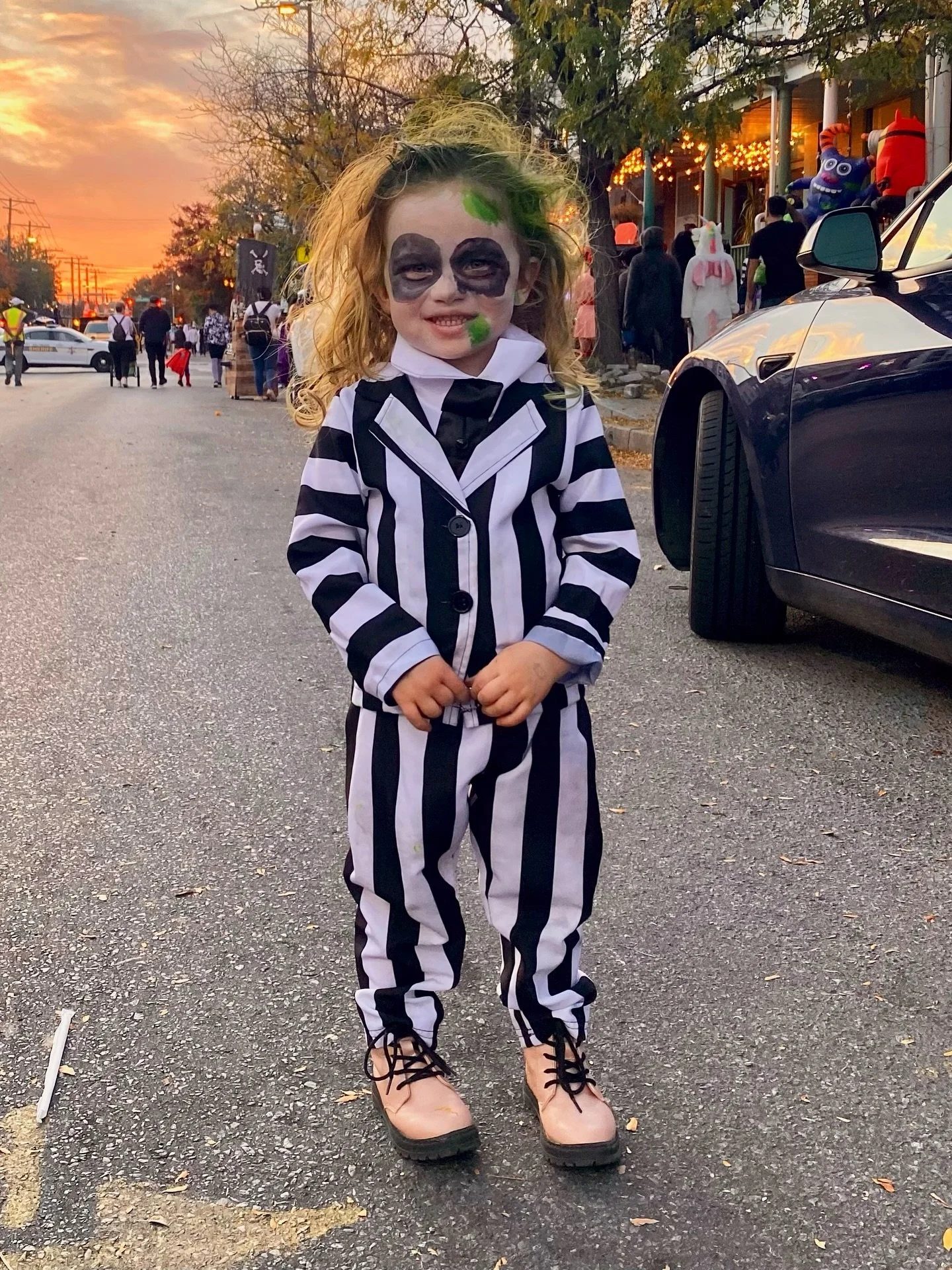 Who&rsquo;s getting excited for Hampden HalloweenFest?! 🧟💀👻 Come stroll The Avenue in Hampden this Halloween with the whole fam and join us for this annual tradition!

Friday, October 31st | 5-8 PM | The Avenue (36th St.)
&bull; 5-6 PM: Shop-to-sh